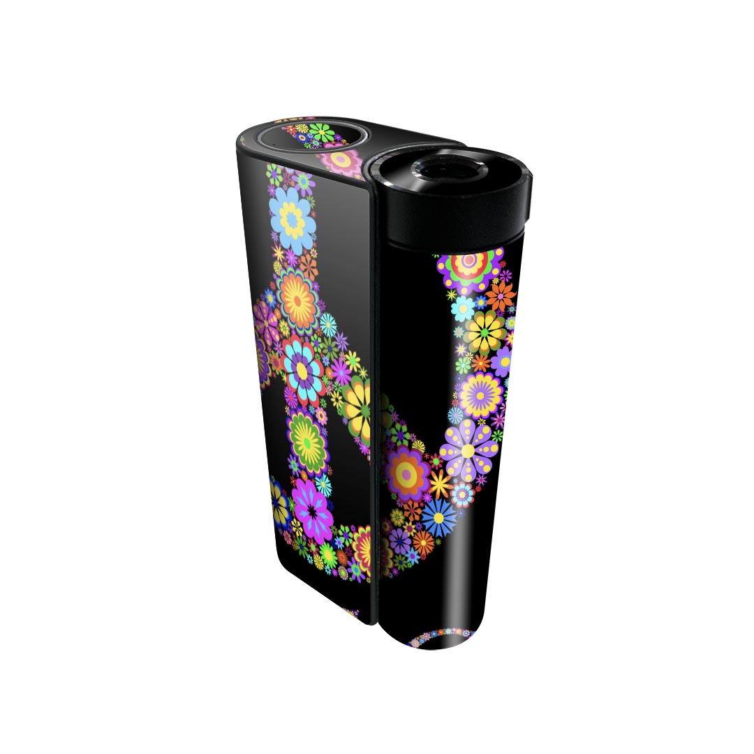 商品特徴・貼るだけでかんたん着せ替え、glo hyperx2 専用デザインスキンシール・高精細プリントで写真と遜色のない仕上がり！半光沢シートでしっとりツヤのある表現力・正面に加え、天面・底面シールがセットで一体感アップ！・ちょっとしたすり傷からglo hyperx2 本体を保護・接着部はエアフリー素材で気泡の心配も軽減・再剥離素材なので貼り付け時の調整も安心注意事項画像はサンプルですので、ご覧の環境によっては多少色味に違いを感じる場合がございます。 イメージと違った、モニターと色味が異なるという理由での交換や返金はご対応出来かねます。スキンシールのみの販売で、glo hyperx2 本体は付属しません。初回貼付時の位置調整や貼り直しは可能ですが、しっかりと押し付けて接着させた後の再剥離、再利用は保証しておりません。また接着部に油分や汚れが付着しますと角の部分は剥がれやすくなりますので、貼付時はあまり触れないようにご注意ください。無地のセミグロスシートにデザインをプリントした商品で、デコなどの加工はございません。 凹凸や光沢があるように見えたり布地や金属を素材にしたように見える商品もありますが、デザインの図版によるものです。印刷時に微妙な画像のズレが生じる場合がございます。ご注文後に1点1点制作する受注生産品の為、不良品以外のご返品や交換は固くお断りします。 発送について完全受注生産のハンドメイド商品となりますので、既製品と比べて発送までお時間を頂いています。 基本的に決済確認後、最大で10営業日での発送となります。繁忙期や休業日明けの場合はさらに時間がかかる場合があります。 その際には別途メールにてご連絡致します。メール便の場合、発送日から到着までに2?4日ほどかかる場合が多く、紛失などの保障もご対応できかねます。あらかじめご了承下さい。