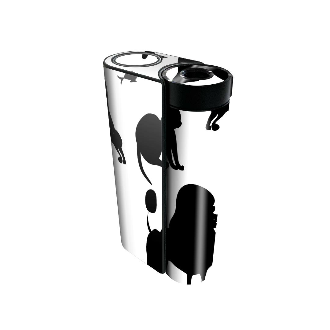 商品特徴・貼るだけでかんたん着せ替え、glo hyperx2 専用デザインスキンシール・高精細プリントで写真と遜色のない仕上がり！半光沢シートでしっとりツヤのある表現力・正面に加え、天面・底面シールがセットで一体感アップ！・ちょっとしたすり傷からglo hyperx2 本体を保護・接着部はエアフリー素材で気泡の心配も軽減・再剥離素材なので貼り付け時の調整も安心注意事項画像はサンプルですので、ご覧の環境によっては多少色味に違いを感じる場合がございます。 イメージと違った、モニターと色味が異なるという理由での交換や返金はご対応出来かねます。スキンシールのみの販売で、glo hyperx2 本体は付属しません。初回貼付時の位置調整や貼り直しは可能ですが、しっかりと押し付けて接着させた後の再剥離、再利用は保証しておりません。また接着部に油分や汚れが付着しますと角の部分は剥がれやすくなりますので、貼付時はあまり触れないようにご注意ください。無地のセミグロスシートにデザインをプリントした商品で、デコなどの加工はございません。 凹凸や光沢があるように見えたり布地や金属を素材にしたように見える商品もありますが、デザインの図版によるものです。印刷時に微妙な画像のズレが生じる場合がございます。ご注文後に1点1点制作する受注生産品の為、不良品以外のご返品や交換は固くお断りします。 発送について完全受注生産のハンドメイド商品となりますので、既製品と比べて発送までお時間を頂いています。 基本的に決済確認後、最大で10営業日での発送となります。繁忙期や休業日明けの場合はさらに時間がかかる場合があります。 その際には別途メールにてご連絡致します。メール便の場合、発送日から到着までに2?4日ほどかかる場合が多く、紛失などの保障もご対応できかねます。あらかじめご了承下さい。