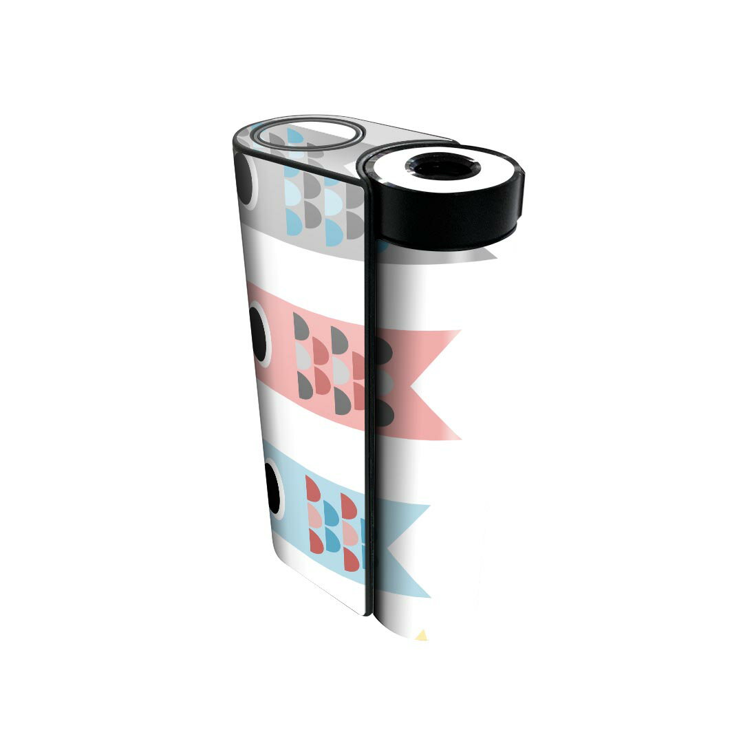 商品特徴・貼るだけでかんたん着せ替え、glo hyperx2 専用デザインスキンシール・高精細プリントで写真と遜色のない仕上がり！半光沢シートでしっとりツヤのある表現力・正面に加え、天面・底面シールがセットで一体感アップ！・ちょっとしたすり傷からglo hyperx2 本体を保護・接着部はエアフリー素材で気泡の心配も軽減・再剥離素材なので貼り付け時の調整も安心注意事項画像はサンプルですので、ご覧の環境によっては多少色味に違いを感じる場合がございます。 イメージと違った、モニターと色味が異なるという理由での交換や返金はご対応出来かねます。スキンシールのみの販売で、glo hyperx2 本体は付属しません。初回貼付時の位置調整や貼り直しは可能ですが、しっかりと押し付けて接着させた後の再剥離、再利用は保証しておりません。また接着部に油分や汚れが付着しますと角の部分は剥がれやすくなりますので、貼付時はあまり触れないようにご注意ください。無地のセミグロスシートにデザインをプリントした商品で、デコなどの加工はございません。 凹凸や光沢があるように見えたり布地や金属を素材にしたように見える商品もありますが、デザインの図版によるものです。印刷時に微妙な画像のズレが生じる場合がございます。ご注文後に1点1点制作する受注生産品の為、不良品以外のご返品や交換は固くお断りします。 発送について完全受注生産のハンドメイド商品となりますので、既製品と比べて発送までお時間を頂いています。 基本的に決済確認後、最大で10営業日での発送となります。繁忙期や休業日明けの場合はさらに時間がかかる場合があります。 その際には別途メールにてご連絡致します。メール便の場合、発送日から到着までに2?4日ほどかかる場合が多く、紛失などの保障もご対応できかねます。あらかじめご了承下さい。