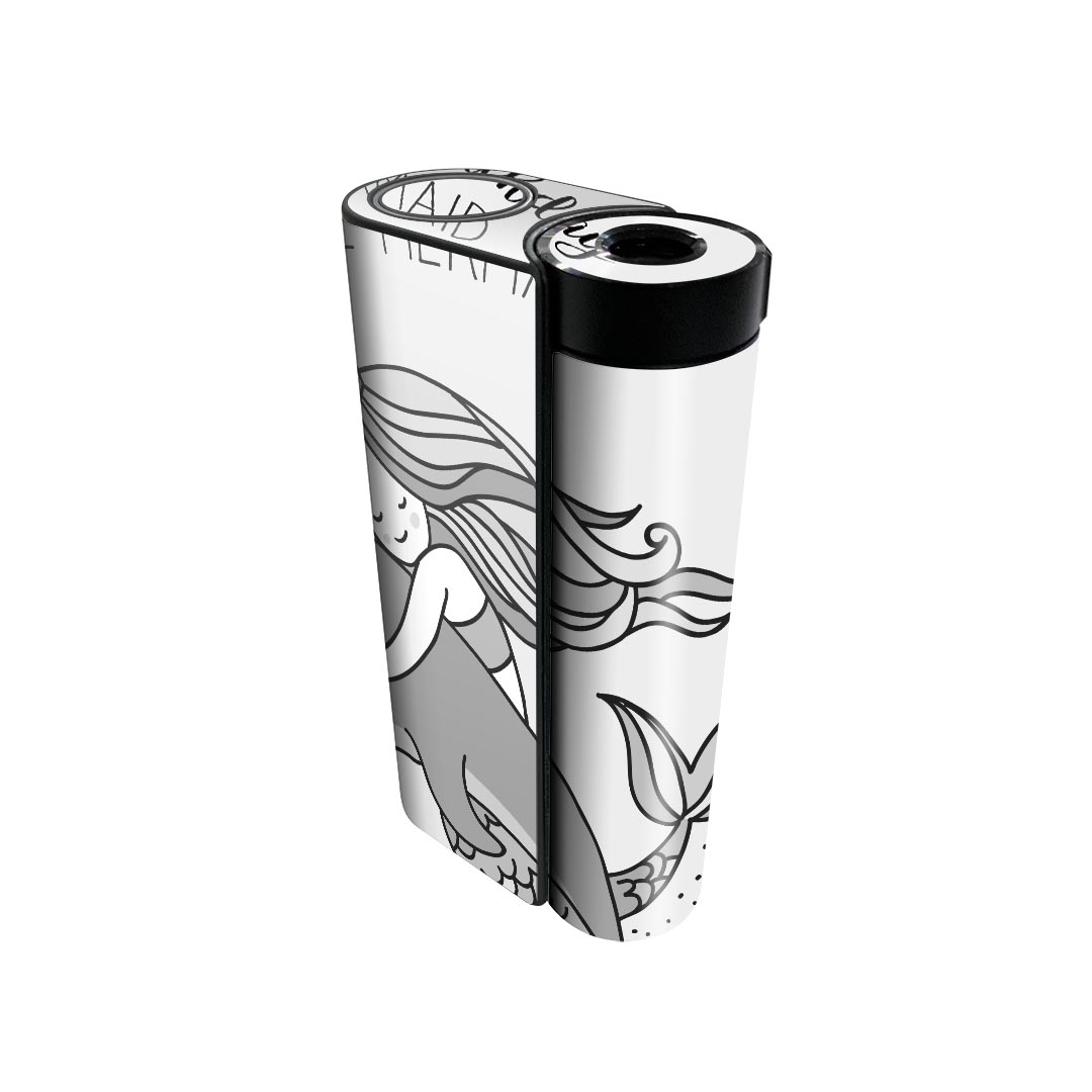 商品特徴・貼るだけでかんたん着せ替え、glo hyperx2 専用デザインスキンシール・高精細プリントで写真と遜色のない仕上がり！半光沢シートでしっとりツヤのある表現力・正面に加え、天面・底面シールがセットで一体感アップ！・ちょっとしたすり傷からglo hyperx2 本体を保護・接着部はエアフリー素材で気泡の心配も軽減・再剥離素材なので貼り付け時の調整も安心注意事項画像はサンプルですので、ご覧の環境によっては多少色味に違いを感じる場合がございます。 イメージと違った、モニターと色味が異なるという理由での交換や返金はご対応出来かねます。スキンシールのみの販売で、glo hyperx2 本体は付属しません。初回貼付時の位置調整や貼り直しは可能ですが、しっかりと押し付けて接着させた後の再剥離、再利用は保証しておりません。また接着部に油分や汚れが付着しますと角の部分は剥がれやすくなりますので、貼付時はあまり触れないようにご注意ください。無地のセミグロスシートにデザインをプリントした商品で、デコなどの加工はございません。 凹凸や光沢があるように見えたり布地や金属を素材にしたように見える商品もありますが、デザインの図版によるものです。印刷時に微妙な画像のズレが生じる場合がございます。ご注文後に1点1点制作する受注生産品の為、不良品以外のご返品や交換は固くお断りします。 発送について完全受注生産のハンドメイド商品となりますので、既製品と比べて発送までお時間を頂いています。 基本的に決済確認後、最大で10営業日での発送となります。繁忙期や休業日明けの場合はさらに時間がかかる場合があります。 その際には別途メールにてご連絡致します。メール便の場合、発送日から到着までに2?4日ほどかかる場合が多く、紛失などの保障もご対応できかねます。あらかじめご了承下さい。