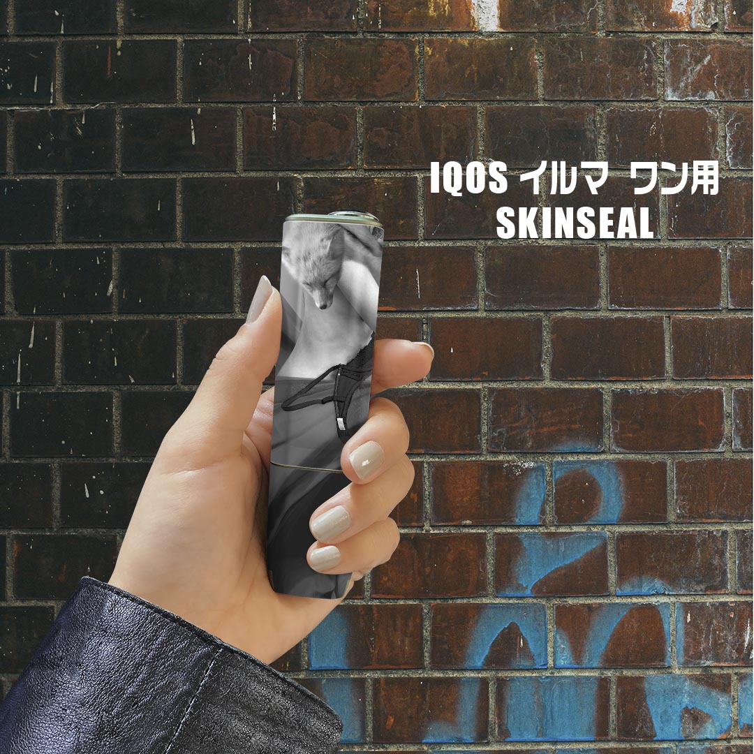 スマコレのIQOS ILUMA ONE 用 デザインスキンシール アイコス イルマ ワン 対応 シール スキンシール フル アクセサリ 保護シール デコシール 023392 人物　女性　写真　モノクロ｜アングル2