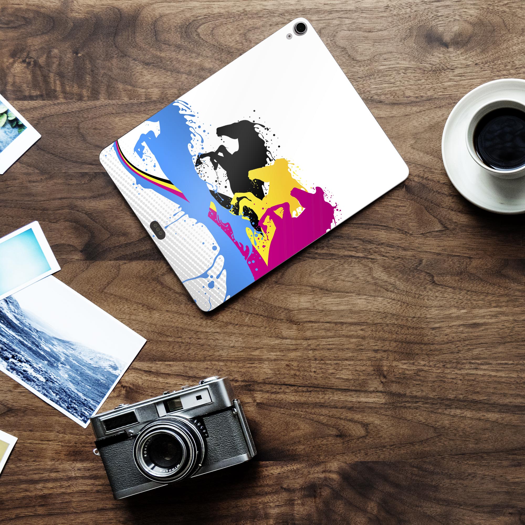 iPad Air13 用 スキンシール アイパッド エア 13インチ 対応 全面スキンシール フル 背面 側面 保護シール 人気 カラフル 馬 インク ペンキ 007573