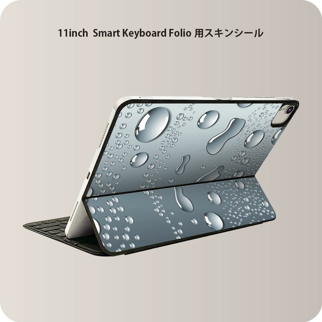 商品特徴・貼るだけでおしゃれに簡単着せ替え、iPad 11inch用 Smart Keyboard Folio 全面デザインスキンシール！・高精細プリントで写真と遜色がない仕上がり！・ちょっとしたすり傷から端末を保護！・「裸で持つ派」の人にはもちろん、お手持ちのクリアケース付けてもOK！・エアフリー素材で気泡の心配も軽減！・貼り直しOK！位置調整も安心！注意事項画像はサンプルです。ご覧の環境によっては多少色味に違いを感じる場合がございます。 イメージと違った、モニターと色味が異なるという理由での交換や返金はご対応出来かねます。端末本体やクリアケースは付属しません。貼付時のずれやカメラ周りの凹凸を考慮してカメラ穴等は少し大きめにカットしています。貼付の際はカメラ穴を基準に位置を合わせてください。カメラ付近の何もないように見える場所に穴が開いていますが、こちらは近接・明るさ感知センサー用の穴です。端末本体に直接貼ることを想定しています。保護フィルムなどの上から貼ると上手く貼れない可能性があります初回貼付時の位置調整や貼り直しは可能ですが、しっかり接着させた後の貼り直しは保証しておりません。こちらは無地のシートにプリントした商品で、デコなどの加工はございません。 凹凸や光沢があるように見えたり布地や金属を素材にしたように見える商品もありますが、図版によるものです。印刷カメラ穴の位置にわずかなズレが生じる場合がございます。ご注文後に1点1点制作する受注生産品のため、不良品以外のご返品や交換は固くお断り致します。 機種間違いも保証対象外となりますため、ご注文の際は必ず機種をご確認下さい。発送について完全受注生産のハンドメイド商品となりますので、既製品と比べて発送までお時間を頂いています。 基本的に決済確認後、2?3営業日、最大で10営業日での発送となります。繁忙期や休業日明けの場合はさらに時間がかかる場合があります。 その際には別途メールにてご連絡致します。メール便の場合、発送日から到着までに2?4日ほどかかる場合が多く、紛失などの保障もご対応できかねます。あらかじめご了承下さい。