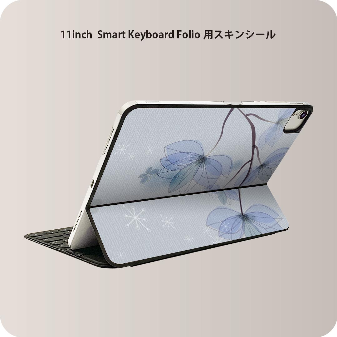 商品特徴・貼るだけでおしゃれに簡単着せ替え、iPad 11inch用 Smart Keyboard Folio 全面デザインスキンシール！・高精細プリントで写真と遜色がない仕上がり！・ちょっとしたすり傷から端末を保護！・「裸で持つ派」の人にはもちろん、お手持ちのクリアケース付けてもOK！・エアフリー素材で気泡の心配も軽減！・貼り直しOK！位置調整も安心！注意事項画像はサンプルです。ご覧の環境によっては多少色味に違いを感じる場合がございます。 イメージと違った、モニターと色味が異なるという理由での交換や返金はご対応出来かねます。端末本体やクリアケースは付属しません。貼付時のずれやカメラ周りの凹凸を考慮してカメラ穴等は少し大きめにカットしています。貼付の際はカメラ穴を基準に位置を合わせてください。カメラ付近の何もないように見える場所に穴が開いていますが、こちらは近接・明るさ感知センサー用の穴です。端末本体に直接貼ることを想定しています。保護フィルムなどの上から貼ると上手く貼れない可能性があります初回貼付時の位置調整や貼り直しは可能ですが、しっかり接着させた後の貼り直しは保証しておりません。こちらは無地のシートにプリントした商品で、デコなどの加工はございません。 凹凸や光沢があるように見えたり布地や金属を素材にしたように見える商品もありますが、図版によるものです。印刷カメラ穴の位置にわずかなズレが生じる場合がございます。ご注文後に1点1点制作する受注生産品のため、不良品以外のご返品や交換は固くお断り致します。 機種間違いも保証対象外となりますため、ご注文の際は必ず機種をご確認下さい。発送について完全受注生産のハンドメイド商品となりますので、既製品と比べて発送までお時間を頂いています。 基本的に決済確認後、2?3営業日、最大で10営業日での発送となります。繁忙期や休業日明けの場合はさらに時間がかかる場合があります。 その際には別途メールにてご連絡致します。メール便の場合、発送日から到着までに2?4日ほどかかる場合が多く、紛失などの保障もご対応できかねます。あらかじめご了承下さい。