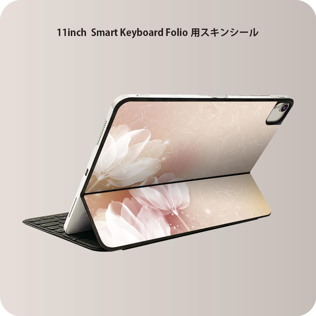 商品特徴・貼るだけでおしゃれに簡単着せ替え、iPad 11inch用 Smart Keyboard Folio 全面デザインスキンシール！・高精細プリントで写真と遜色がない仕上がり！・ちょっとしたすり傷から端末を保護！・「裸で持つ派」の人にはもちろん、お手持ちのクリアケース付けてもOK！・エアフリー素材で気泡の心配も軽減！・貼り直しOK！位置調整も安心！注意事項画像はサンプルです。ご覧の環境によっては多少色味に違いを感じる場合がございます。 イメージと違った、モニターと色味が異なるという理由での交換や返金はご対応出来かねます。端末本体やクリアケースは付属しません。貼付時のずれやカメラ周りの凹凸を考慮してカメラ穴等は少し大きめにカットしています。貼付の際はカメラ穴を基準に位置を合わせてください。カメラ付近の何もないように見える場所に穴が開いていますが、こちらは近接・明るさ感知センサー用の穴です。端末本体に直接貼ることを想定しています。保護フィルムなどの上から貼ると上手く貼れない可能性があります初回貼付時の位置調整や貼り直しは可能ですが、しっかり接着させた後の貼り直しは保証しておりません。こちらは無地のシートにプリントした商品で、デコなどの加工はございません。 凹凸や光沢があるように見えたり布地や金属を素材にしたように見える商品もありますが、図版によるものです。印刷カメラ穴の位置にわずかなズレが生じる場合がございます。ご注文後に1点1点制作する受注生産品のため、不良品以外のご返品や交換は固くお断り致します。 機種間違いも保証対象外となりますため、ご注文の際は必ず機種をご確認下さい。発送について完全受注生産のハンドメイド商品となりますので、既製品と比べて発送までお時間を頂いています。 基本的に決済確認後、2?3営業日、最大で10営業日での発送となります。繁忙期や休業日明けの場合はさらに時間がかかる場合があります。 その際には別途メールにてご連絡致します。メール便の場合、発送日から到着までに2?4日ほどかかる場合が多く、紛失などの保障もご対応できかねます。あらかじめご了承下さい。