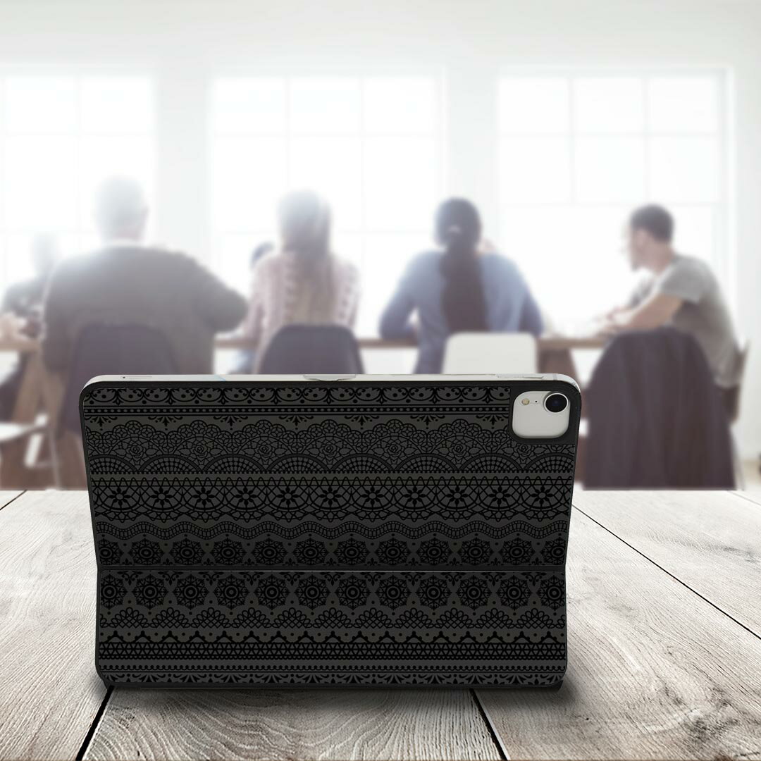 Smart Keyboard Folio 用 スキンシール 11インチ iPad Pro用 第1-4世代 iPad Air 第4-5世代 対応 全面スキンシール フル 前面 背面 保護シール 人気 010656 黒　レース　模様