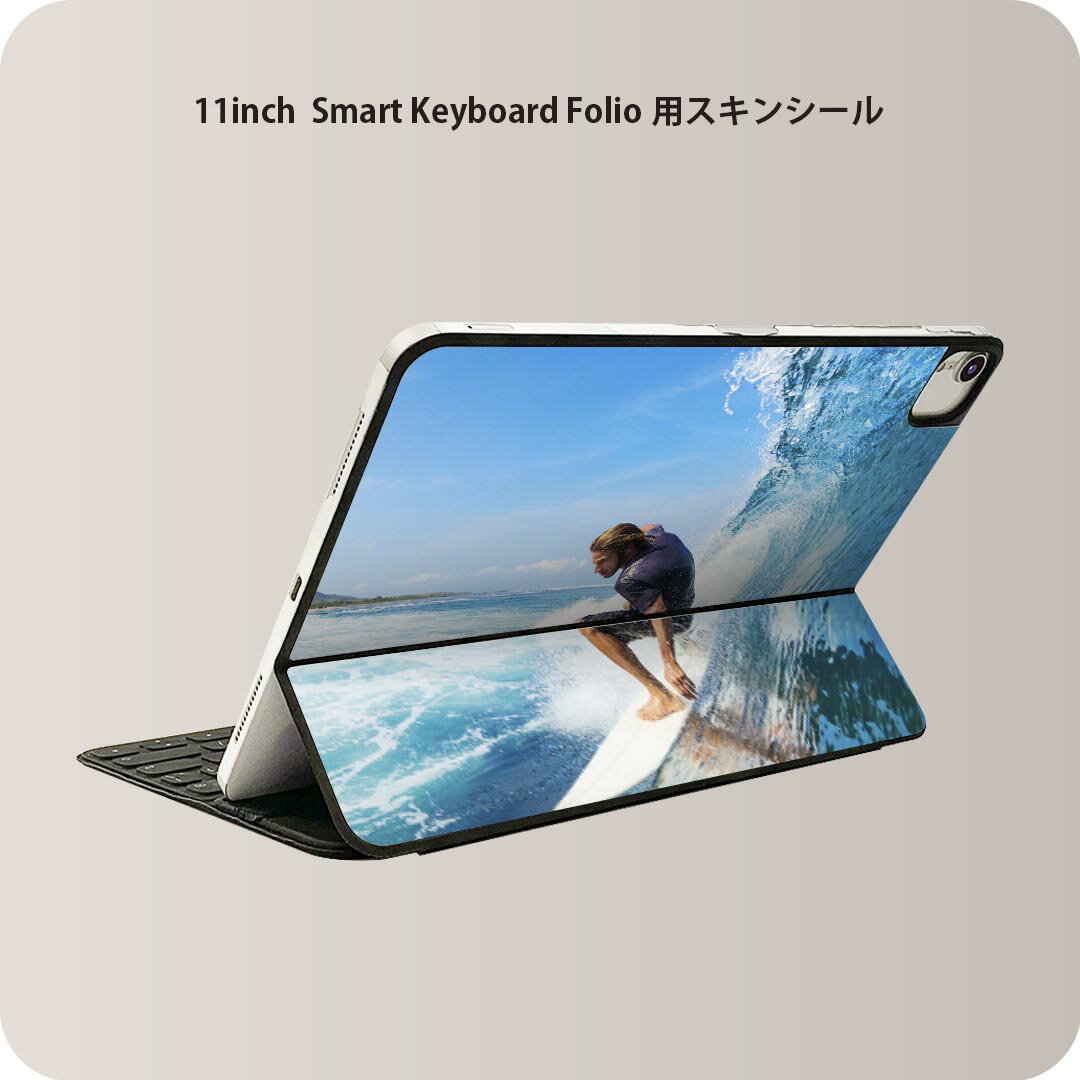 商品特徴・貼るだけでおしゃれに簡単着せ替え、iPad 11inch用 Smart Keyboard Folio 全面デザインスキンシール！・高精細プリントで写真と遜色がない仕上がり！・ちょっとしたすり傷から端末を保護！・「裸で持つ派」の人にはもちろん、お手持ちのクリアケース付けてもOK！・エアフリー素材で気泡の心配も軽減！・貼り直しOK！位置調整も安心！注意事項画像はサンプルです。ご覧の環境によっては多少色味に違いを感じる場合がございます。 イメージと違った、モニターと色味が異なるという理由での交換や返金はご対応出来かねます。端末本体やクリアケースは付属しません。貼付時のずれやカメラ周りの凹凸を考慮してカメラ穴等は少し大きめにカットしています。貼付の際はカメラ穴を基準に位置を合わせてください。カメラ付近の何もないように見える場所に穴が開いていますが、こちらは近接・明るさ感知センサー用の穴です。端末本体に直接貼ることを想定しています。保護フィルムなどの上から貼ると上手く貼れない可能性があります初回貼付時の位置調整や貼り直しは可能ですが、しっかり接着させた後の貼り直しは保証しておりません。こちらは無地のシートにプリントした商品で、デコなどの加工はございません。 凹凸や光沢があるように見えたり布地や金属を素材にしたように見える商品もありますが、図版によるものです。印刷カメラ穴の位置にわずかなズレが生じる場合がございます。ご注文後に1点1点制作する受注生産品のため、不良品以外のご返品や交換は固くお断り致します。 機種間違いも保証対象外となりますため、ご注文の際は必ず機種をご確認下さい。発送について完全受注生産のハンドメイド商品となりますので、既製品と比べて発送までお時間を頂いています。 基本的に決済確認後、2?3営業日、最大で10営業日での発送となります。繁忙期や休業日明けの場合はさらに時間がかかる場合があります。 その際には別途メールにてご連絡致します。メール便の場合、発送日から到着までに2?4日ほどかかる場合が多く、紛失などの保障もご対応できかねます。あらかじめご了承下さい。