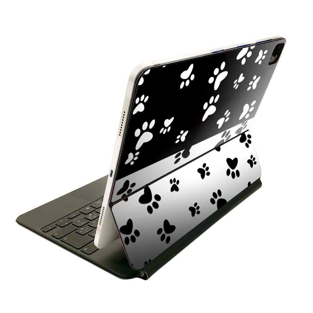 商品特徴・貼るだけでおしゃれに簡単着せ替え、Magic Keyboard 全面デザインスキンシール！・高精細プリントで写真と遜色がない仕上がり！・ちょっとしたすり傷から端末を保護！・「裸で持つ派」の人にはもちろん、お手持ちのクリアケース付けてもOK！・エアフリー素材で気泡の心配も軽減！・貼り直しOK！位置調整も安心！注意事項画像はサンプルです。ご覧の環境によっては多少色味に違いを感じる場合がございます。 イメージと違った、モニターと色味が異なるという理由での交換や返金はご対応出来かねます。端末本体やクリアケースは付属しません。貼付時のずれやカメラ周りの凹凸を考慮してカメラ穴等は少し大きめにカットしています。貼付の際はカメラ穴を基準に位置を合わせてください。カメラ付近の何もないように見える場所に穴が開いていますが、こちらは近接・明るさ感知センサー用の穴です。端末本体に直接貼ることを想定しています。保護フィルムなどの上から貼ると上手く貼れない可能性があります初回貼付時の位置調整や貼り直しは可能ですが、しっかり接着させた後の貼り直しは保証しておりません。こちらは無地のシートにプリントした商品で、デコなどの加工はございません。 凹凸や光沢があるように見えたり布地や金属を素材にしたように見える商品もありますが、図版によるものです。印刷カメラ穴の位置にわずかなズレが生じる場合がございます。ご注文後に1点1点制作する受注生産品のため、不良品以外のご返品や交換は固くお断り致します。 機種間違いも保証対象外となりますため、ご注文の際は必ず機種をご確認下さい。発送について完全受注生産のハンドメイド商品となりますので、既製品と比べて発送までお時間を頂いています。 基本的に決済確認後、2?3営業日、最大で10営業日での発送となります。繁忙期や休業日明けの場合はさらに時間がかかる場合があります。 その際には別途メールにてご連絡致します。メール便の場合、発送日から到着までに2?4日ほどかかる場合が多く、紛失などの保障もご対応できかねます。あらかじめご了承下さい。