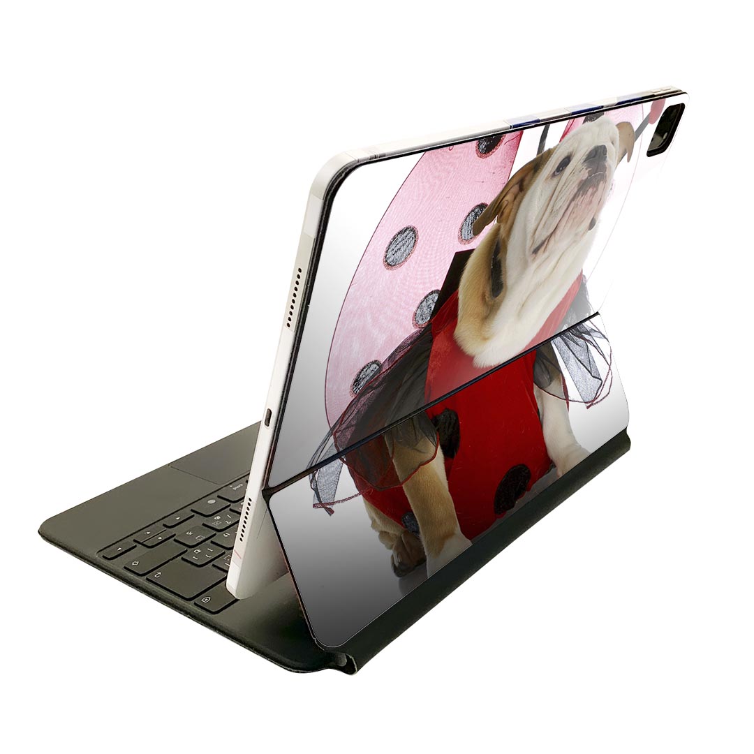 商品特徴・貼るだけでおしゃれに簡単着せ替え、Magic Keyboard 全面デザインスキンシール！・高精細プリントで写真と遜色がない仕上がり！・ちょっとしたすり傷から端末を保護！・「裸で持つ派」の人にはもちろん、お手持ちのクリアケース付け...