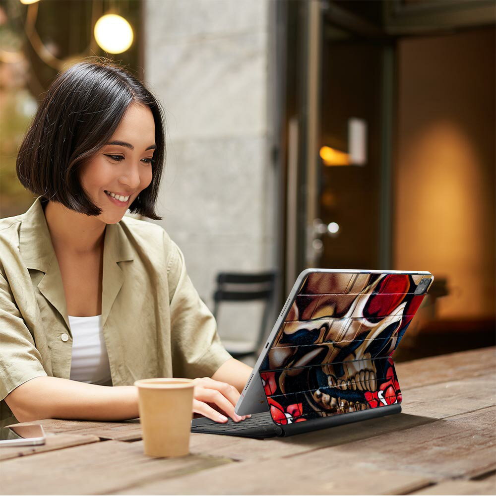Magic Keyboard 12.9インチ iPad Pro（第4世代、第5世代、第6世代）対応 apple アップル アイパッド 全面スキンシール フル 前面 背面 保護シール 人気 がいこつ　ペイント　壁画 000056