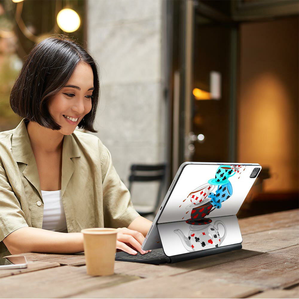 スマコレのMagic Keyboard 12.9インチ iPad Pro（第4世代、第5世代、第6世代）対応 apple アップル アイパッド 全面スキンシール フル 前面 背面 保護シール 人気 トランプ　模様 009316｜アングル2