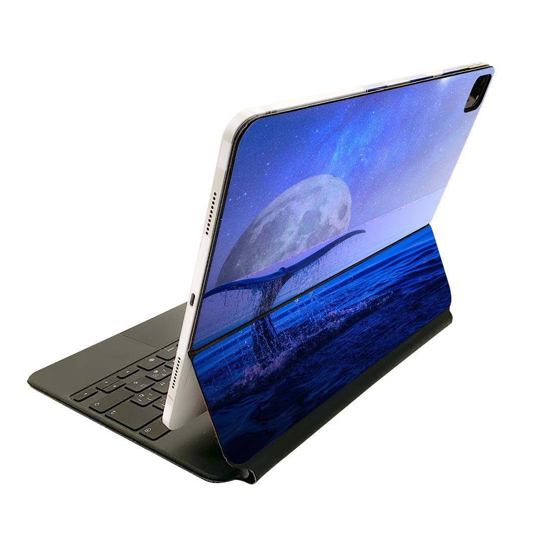 Magic Keyboard 12.9インチ iPad Pro（第4世代、第5世代、第6世代）対応 apple アップル アイパッド 全面スキンシール フル 前面 背面 保護シール 人気 くじら　月　海　夜空 025675
