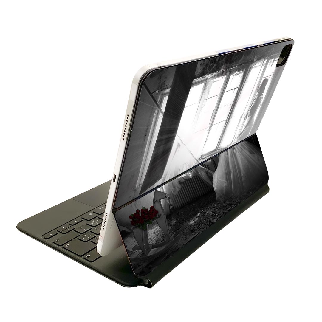 Magic Keyboard 用 スキンシール 11インチ iPad Pro用 第1-4世代 iPad Air 第4-5世代 対応 全面スキンシール フル 前面 背面 保護シール 人気 025740 女性 ドレス バラ