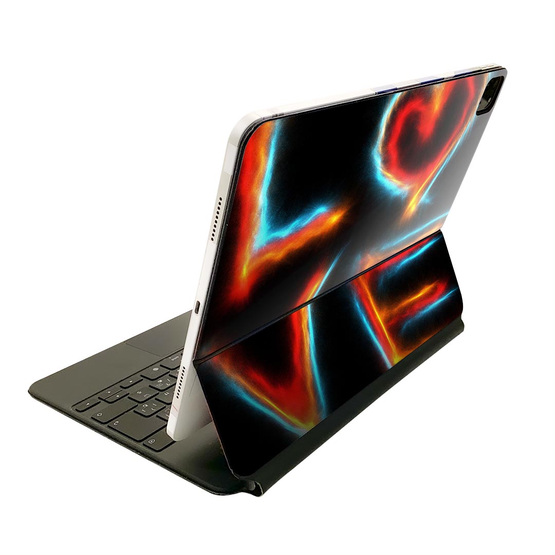 Magic Keyboard 12.9インチ iPad Pro（第4世代、第5世代、第6世代）対応 apple アップル アイパッド　全面スキンシール フル 前面　背面 保護シール 人気 026221 文字　英語　love