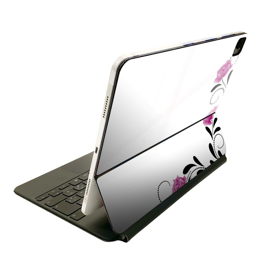 商品特徴・貼るだけでおしゃれに簡単着せ替え、Magic Keyboard 全面デザインスキンシール！・高精細プリントで写真と遜色がない仕上がり！・ちょっとしたすり傷から端末を保護！・「裸で持つ派」の人にはもちろん、お手持ちのクリアケース付けてもOK！・エアフリー素材で気泡の心配も軽減！・貼り直しOK！位置調整も安心！注意事項画像はサンプルです。ご覧の環境によっては多少色味に違いを感じる場合がございます。 イメージと違った、モニターと色味が異なるという理由での交換や返金はご対応出来かねます。端末本体やクリアケースは付属しません。貼付時のずれやカメラ周りの凹凸を考慮してカメラ穴等は少し大きめにカットしています。貼付の際はカメラ穴を基準に位置を合わせてください。カメラ付近の何もないように見える場所に穴が開いていますが、こちらは近接・明るさ感知センサー用の穴です。端末本体に直接貼ることを想定しています。保護フィルムなどの上から貼ると上手く貼れない可能性があります初回貼付時の位置調整や貼り直しは可能ですが、しっかり接着させた後の貼り直しは保証しておりません。こちらは無地のシートにプリントした商品で、デコなどの加工はございません。 凹凸や光沢があるように見えたり布地や金属を素材にしたように見える商品もありますが、図版によるものです。印刷カメラ穴の位置にわずかなズレが生じる場合がございます。ご注文後に1点1点制作する受注生産品のため、不良品以外のご返品や交換は固くお断り致します。 機種間違いも保証対象外となりますため、ご注文の際は必ず機種をご確認下さい。発送について完全受注生産のハンドメイド商品となりますので、既製品と比べて発送までお時間を頂いています。 基本的に決済確認後、2?3営業日、最大で10営業日での発送となります。繁忙期や休業日明けの場合はさらに時間がかかる場合があります。 その際には別途メールにてご連絡致します。メール便の場合、発送日から到着までに2?4日ほどかかる場合が多く、紛失などの保障もご対応できかねます。あらかじめご了承下さい。