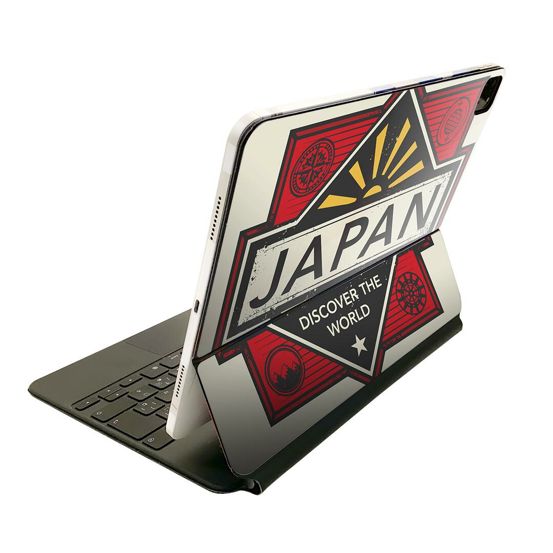 商品特徴・貼るだけでおしゃれに簡単着せ替え、Magic Keyboard 全面デザインスキンシール！・高精細プリントで写真と遜色がない仕上がり！・ちょっとしたすり傷から端末を保護！・「裸で持つ派」の人にはもちろん、お手持ちのクリアケース付けてもOK！・エアフリー素材で気泡の心配も軽減！・貼り直しOK！位置調整も安心！注意事項画像はサンプルです。ご覧の環境によっては多少色味に違いを感じる場合がございます。 イメージと違った、モニターと色味が異なるという理由での交換や返金はご対応出来かねます。端末本体やクリアケースは付属しません。貼付時のずれやカメラ周りの凹凸を考慮してカメラ穴等は少し大きめにカットしています。貼付の際はカメラ穴を基準に位置を合わせてください。カメラ付近の何もないように見える場所に穴が開いていますが、こちらは近接・明るさ感知センサー用の穴です。端末本体に直接貼ることを想定しています。保護フィルムなどの上から貼ると上手く貼れない可能性があります初回貼付時の位置調整や貼り直しは可能ですが、しっかり接着させた後の貼り直しは保証しておりません。こちらは無地のシートにプリントした商品で、デコなどの加工はございません。 凹凸や光沢があるように見えたり布地や金属を素材にしたように見える商品もありますが、図版によるものです。印刷カメラ穴の位置にわずかなズレが生じる場合がございます。ご注文後に1点1点制作する受注生産品のため、不良品以外のご返品や交換は固くお断り致します。 機種間違いも保証対象外となりますため、ご注文の際は必ず機種をご確認下さい。発送について完全受注生産のハンドメイド商品となりますので、既製品と比べて発送までお時間を頂いています。 基本的に決済確認後、2?3営業日、最大で10営業日での発送となります。繁忙期や休業日明けの場合はさらに時間がかかる場合があります。 その際には別途メールにてご連絡致します。メール便の場合、発送日から到着までに2?4日ほどかかる場合が多く、紛失などの保障もご対応できかねます。あらかじめご了承下さい。