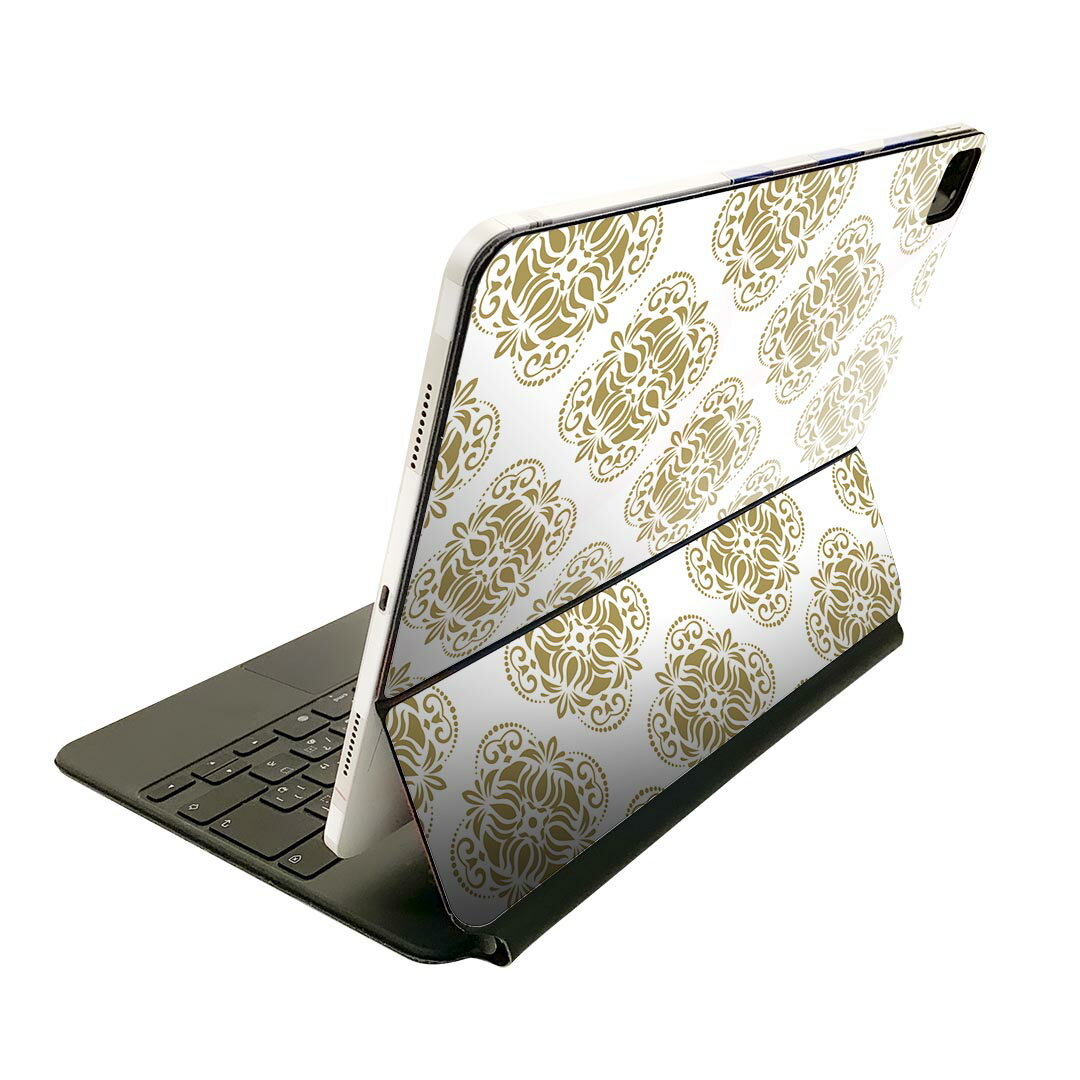 商品特徴・貼るだけでおしゃれに簡単着せ替え、Magic Keyboard 全面デザインスキンシール！・高精細プリントで写真と遜色がない仕上がり！・ちょっとしたすり傷から端末を保護！・「裸で持つ派」の人にはもちろん、お手持ちのクリアケース付けてもOK！・エアフリー素材で気泡の心配も軽減！・貼り直しOK！位置調整も安心！注意事項画像はサンプルです。ご覧の環境によっては多少色味に違いを感じる場合がございます。 イメージと違った、モニターと色味が異なるという理由での交換や返金はご対応出来かねます。端末本体やクリアケースは付属しません。貼付時のずれやカメラ周りの凹凸を考慮してカメラ穴等は少し大きめにカットしています。貼付の際はカメラ穴を基準に位置を合わせてください。カメラ付近の何もないように見える場所に穴が開いていますが、こちらは近接・明るさ感知センサー用の穴です。端末本体に直接貼ることを想定しています。保護フィルムなどの上から貼ると上手く貼れない可能性があります初回貼付時の位置調整や貼り直しは可能ですが、しっかり接着させた後の貼り直しは保証しておりません。こちらは無地のシートにプリントした商品で、デコなどの加工はございません。 凹凸や光沢があるように見えたり布地や金属を素材にしたように見える商品もありますが、図版によるものです。印刷カメラ穴の位置にわずかなズレが生じる場合がございます。ご注文後に1点1点制作する受注生産品のため、不良品以外のご返品や交換は固くお断り致します。 機種間違いも保証対象外となりますため、ご注文の際は必ず機種をご確認下さい。発送について完全受注生産のハンドメイド商品となりますので、既製品と比べて発送までお時間を頂いています。 基本的に決済確認後、2?3営業日、最大で10営業日での発送となります。繁忙期や休業日明けの場合はさらに時間がかかる場合があります。 その際には別途メールにてご連絡致します。メール便の場合、発送日から到着までに2?4日ほどかかる場合が多く、紛失などの保障もご対応できかねます。あらかじめご了承下さい。