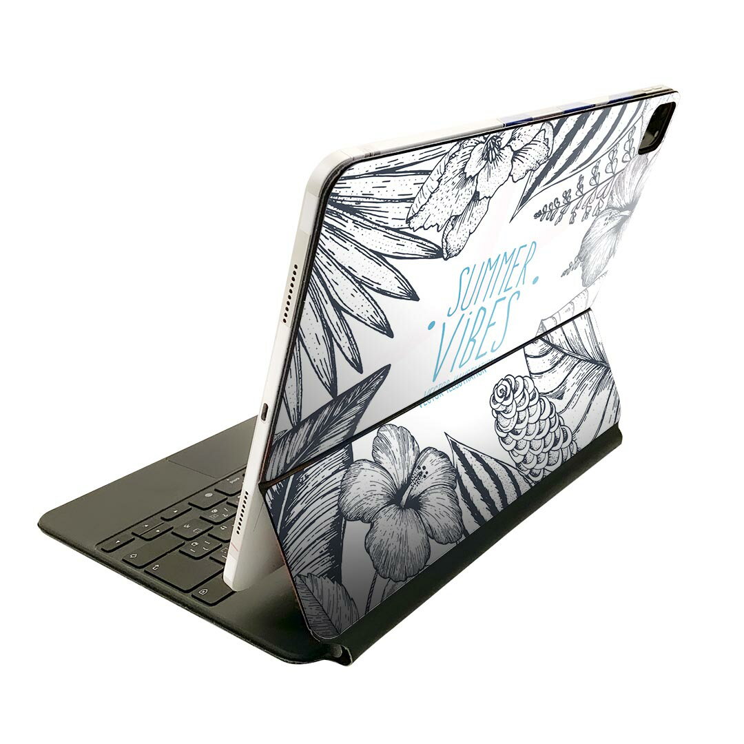 商品特徴・貼るだけでおしゃれに簡単着せ替え、Magic Keyboard 全面デザインスキンシール！・高精細プリントで写真と遜色がない仕上がり！・ちょっとしたすり傷から端末を保護！・「裸で持つ派」の人にはもちろん、お手持ちのクリアケース付けてもOK！・エアフリー素材で気泡の心配も軽減！・貼り直しOK！位置調整も安心！注意事項画像はサンプルです。ご覧の環境によっては多少色味に違いを感じる場合がございます。 イメージと違った、モニターと色味が異なるという理由での交換や返金はご対応出来かねます。端末本体やクリアケースは付属しません。貼付時のずれやカメラ周りの凹凸を考慮してカメラ穴等は少し大きめにカットしています。貼付の際はカメラ穴を基準に位置を合わせてください。カメラ付近の何もないように見える場所に穴が開いていますが、こちらは近接・明るさ感知センサー用の穴です。端末本体に直接貼ることを想定しています。保護フィルムなどの上から貼ると上手く貼れない可能性があります初回貼付時の位置調整や貼り直しは可能ですが、しっかり接着させた後の貼り直しは保証しておりません。こちらは無地のシートにプリントした商品で、デコなどの加工はございません。 凹凸や光沢があるように見えたり布地や金属を素材にしたように見える商品もありますが、図版によるものです。印刷カメラ穴の位置にわずかなズレが生じる場合がございます。ご注文後に1点1点制作する受注生産品のため、不良品以外のご返品や交換は固くお断り致します。 機種間違いも保証対象外となりますため、ご注文の際は必ず機種をご確認下さい。発送について完全受注生産のハンドメイド商品となりますので、既製品と比べて発送までお時間を頂いています。 基本的に決済確認後、2?3営業日、最大で10営業日での発送となります。繁忙期や休業日明けの場合はさらに時間がかかる場合があります。 その際には別途メールにてご連絡致します。メール便の場合、発送日から到着までに2?4日ほどかかる場合が多く、紛失などの保障もご対応できかねます。あらかじめご了承下さい。