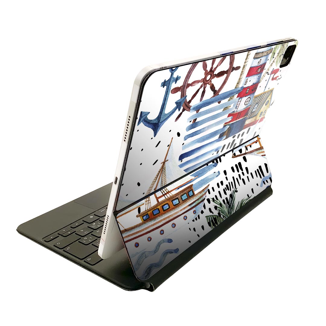 商品特徴・貼るだけでおしゃれに簡単着せ替え、Magic Keyboard 全面デザインスキンシール！・高精細プリントで写真と遜色がない仕上がり！・ちょっとしたすり傷から端末を保護！・「裸で持つ派」の人にはもちろん、お手持ちのクリアケース付けてもOK！・エアフリー素材で気泡の心配も軽減！・貼り直しOK！位置調整も安心！注意事項画像はサンプルです。ご覧の環境によっては多少色味に違いを感じる場合がございます。 イメージと違った、モニターと色味が異なるという理由での交換や返金はご対応出来かねます。端末本体やクリアケースは付属しません。貼付時のずれやカメラ周りの凹凸を考慮してカメラ穴等は少し大きめにカットしています。貼付の際はカメラ穴を基準に位置を合わせてください。カメラ付近の何もないように見える場所に穴が開いていますが、こちらは近接・明るさ感知センサー用の穴です。端末本体に直接貼ることを想定しています。保護フィルムなどの上から貼ると上手く貼れない可能性があります初回貼付時の位置調整や貼り直しは可能ですが、しっかり接着させた後の貼り直しは保証しておりません。こちらは無地のシートにプリントした商品で、デコなどの加工はございません。 凹凸や光沢があるように見えたり布地や金属を素材にしたように見える商品もありますが、図版によるものです。印刷カメラ穴の位置にわずかなズレが生じる場合がございます。ご注文後に1点1点制作する受注生産品のため、不良品以外のご返品や交換は固くお断り致します。 機種間違いも保証対象外となりますため、ご注文の際は必ず機種をご確認下さい。発送について完全受注生産のハンドメイド商品となりますので、既製品と比べて発送までお時間を頂いています。 基本的に決済確認後、2?3営業日、最大で10営業日での発送となります。繁忙期や休業日明けの場合はさらに時間がかかる場合があります。 その際には別途メールにてご連絡致します。メール便の場合、発送日から到着までに2?4日ほどかかる場合が多く、紛失などの保障もご対応できかねます。あらかじめご了承下さい。