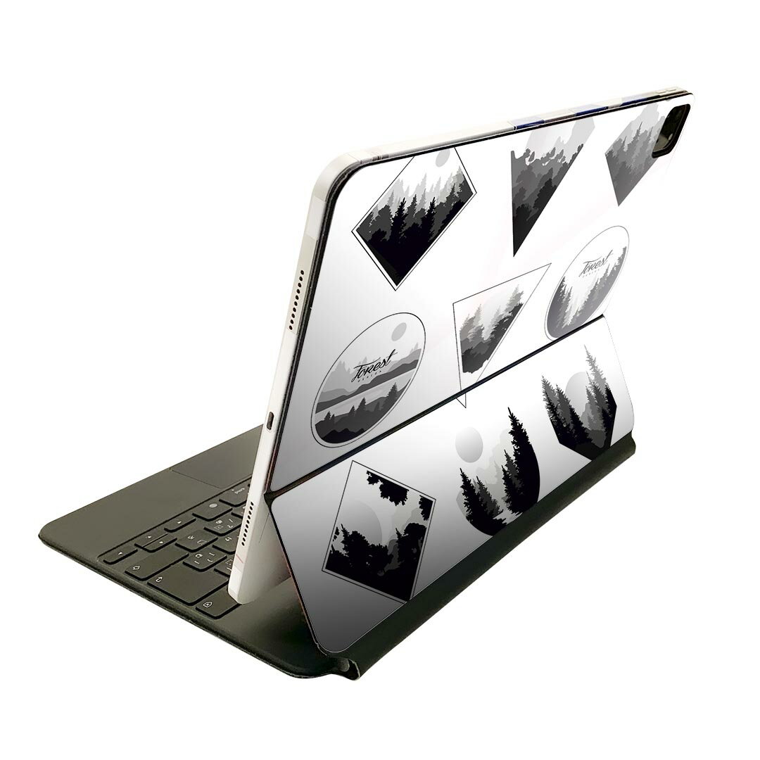 商品特徴・貼るだけでおしゃれに簡単着せ替え、Magic Keyboard 全面デザインスキンシール！・高精細プリントで写真と遜色がない仕上がり！・ちょっとしたすり傷から端末を保護！・「裸で持つ派」の人にはもちろん、お手持ちのクリアケース付けてもOK！・エアフリー素材で気泡の心配も軽減！・貼り直しOK！位置調整も安心！注意事項画像はサンプルです。ご覧の環境によっては多少色味に違いを感じる場合がございます。 イメージと違った、モニターと色味が異なるという理由での交換や返金はご対応出来かねます。端末本体やクリアケースは付属しません。貼付時のずれやカメラ周りの凹凸を考慮してカメラ穴等は少し大きめにカットしています。貼付の際はカメラ穴を基準に位置を合わせてください。カメラ付近の何もないように見える場所に穴が開いていますが、こちらは近接・明るさ感知センサー用の穴です。端末本体に直接貼ることを想定しています。保護フィルムなどの上から貼ると上手く貼れない可能性があります初回貼付時の位置調整や貼り直しは可能ですが、しっかり接着させた後の貼り直しは保証しておりません。こちらは無地のシートにプリントした商品で、デコなどの加工はございません。 凹凸や光沢があるように見えたり布地や金属を素材にしたように見える商品もありますが、図版によるものです。印刷カメラ穴の位置にわずかなズレが生じる場合がございます。ご注文後に1点1点制作する受注生産品のため、不良品以外のご返品や交換は固くお断り致します。 機種間違いも保証対象外となりますため、ご注文の際は必ず機種をご確認下さい。発送について完全受注生産のハンドメイド商品となりますので、既製品と比べて発送までお時間を頂いています。 基本的に決済確認後、2?3営業日、最大で10営業日での発送となります。繁忙期や休業日明けの場合はさらに時間がかかる場合があります。 その際には別途メールにてご連絡致します。メール便の場合、発送日から到着までに2?4日ほどかかる場合が多く、紛失などの保障もご対応できかねます。あらかじめご了承下さい。