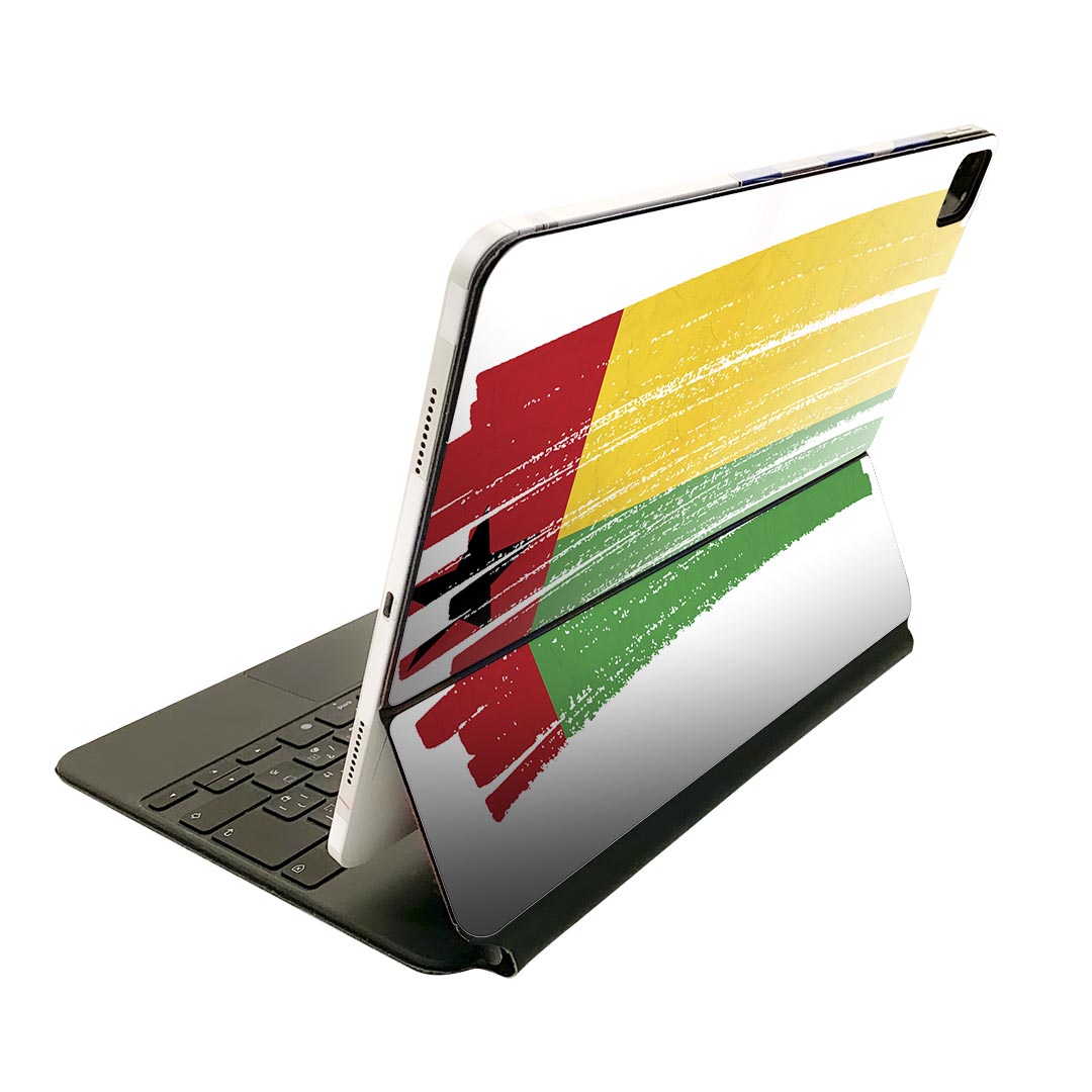 Magic Keyboard 12.9インチ iPad Pro（第4世代、第5世代、第6世代）対応 apple アップル アイパッド　全面スキンシール フル 前面　背面 保護シール 人気 018462 国旗 guinea-bissau ギニアビサウ