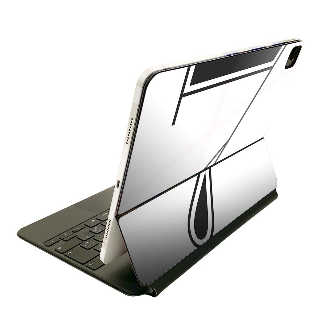 商品特徴・貼るだけでおしゃれに簡単着せ替え、Magic Keyboard 全面デザインスキンシール！・高精細プリントで写真と遜色がない仕上がり！・ちょっとしたすり傷から端末を保護！・「裸で持つ派」の人にはもちろん、お手持ちのクリアケース付けてもOK！・エアフリー素材で気泡の心配も軽減！・貼り直しOK！位置調整も安心！注意事項画像はサンプルです。ご覧の環境によっては多少色味に違いを感じる場合がございます。 イメージと違った、モニターと色味が異なるという理由での交換や返金はご対応出来かねます。端末本体やクリアケースは付属しません。貼付時のずれやカメラ周りの凹凸を考慮してカメラ穴等は少し大きめにカットしています。貼付の際はカメラ穴を基準に位置を合わせてください。カメラ付近の何もないように見える場所に穴が開いていますが、こちらは近接・明るさ感知センサー用の穴です。端末本体に直接貼ることを想定しています。保護フィルムなどの上から貼ると上手く貼れない可能性があります初回貼付時の位置調整や貼り直しは可能ですが、しっかり接着させた後の貼り直しは保証しておりません。こちらは無地のシートにプリントした商品で、デコなどの加工はございません。 凹凸や光沢があるように見えたり布地や金属を素材にしたように見える商品もありますが、図版によるものです。印刷カメラ穴の位置にわずかなズレが生じる場合がございます。ご注文後に1点1点制作する受注生産品のため、不良品以外のご返品や交換は固くお断り致します。 機種間違いも保証対象外となりますため、ご注文の際は必ず機種をご確認下さい。発送について完全受注生産のハンドメイド商品となりますので、既製品と比べて発送までお時間を頂いています。 基本的に決済確認後、2?3営業日、最大で10営業日での発送となります。繁忙期や休業日明けの場合はさらに時間がかかる場合があります。 その際には別途メールにてご連絡致します。メール便の場合、発送日から到着までに2?4日ほどかかる場合が多く、紛失などの保障もご対応できかねます。あらかじめご了承下さい。