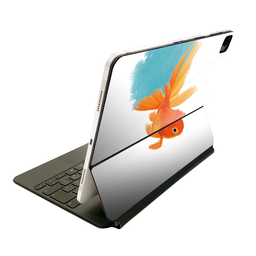 Magic Keyboard 用 スキンシール 11インチ iPad Pro用 第1-4世代 iPad Air 第4-5世代 対応 全面スキンシール フル 前面 背面 保護シール 人気 019752 デザイン 金魚 Goldfish 魚