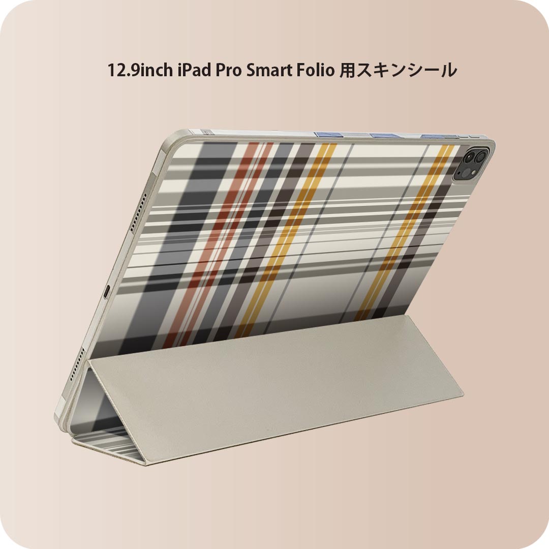 商品特徴・貼るだけでおしゃれに簡単着せ替え、iPad Smart Folio 用 12.9インチ 全面デザインスキンシール！・高精細プリントで写真と遜色がない仕上がり！・ちょっとしたすり傷から端末を保護！・「裸で持つ派」の人にはもちろん、お手持ちのクリアケース付けてもOK！・エアフリー素材で気泡の心配も軽減！・貼り直しOK！位置調整も安心！注意事項画像はサンプルです。ご覧の環境によっては多少色味に違いを感じる場合がございます。 イメージと違った、モニターと色味が異なるという理由での交換や返金はご対応出来かねます。端末本体やクリアケースは付属しません。貼付時のずれやカメラ周りの凹凸を考慮してカメラ穴等は少し大きめにカットしています。貼付の際はカメラ穴を基準に位置を合わせてください。カメラ付近の何もないように見える場所に穴が開いていますが、こちらは近接・明るさ感知センサー用の穴です。端末本体に直接貼ることを想定しています。保護フィルムなどの上から貼ると上手く貼れない可能性があります初回貼付時の位置調整や貼り直しは可能ですが、しっかり接着させた後の貼り直しは保証しておりません。こちらは無地のシートにプリントした商品で、デコなどの加工はございません。 凹凸や光沢があるように見えたり布地や金属を素材にしたように見える商品もありますが、図版によるものです。印刷カメラ穴の位置にわずかなズレが生じる場合がございます。ご注文後に1点1点制作する受注生産品のため、不良品以外のご返品や交換は固くお断り致します。 機種間違いも保証対象外となりますため、ご注文の際は必ず機種をご確認下さい。発送について完全受注生産のハンドメイド商品となりますので、既製品と比べて発送までお時間を頂いています。 基本的に決済確認後、2?3営業日、最大で10営業日での発送となります。繁忙期や休業日明けの場合はさらに時間がかかる場合があります。 その際には別途メールにてご連絡致します。メール便の場合、発送日から到着までに2?4日ほどかかる場合が多く、紛失などの保障もご対応できかねます。あらかじめご了承下さい。