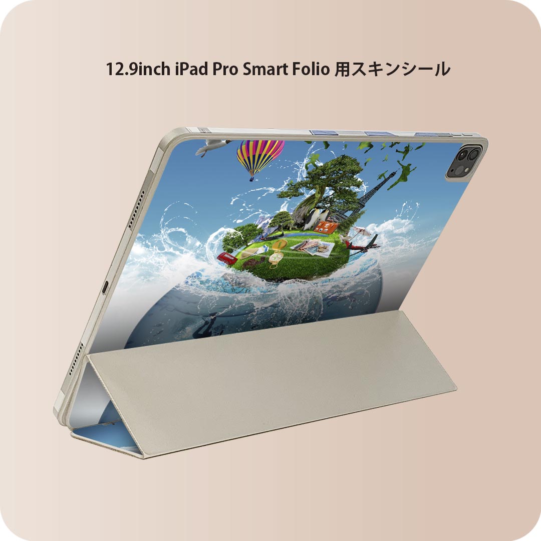 商品特徴・貼るだけでおしゃれに簡単着せ替え、iPad Smart Folio 用 12.9インチ 全面デザインスキンシール！・高精細プリントで写真と遜色がない仕上がり！・ちょっとしたすり傷から端末を保護！・「裸で持つ派」の人にはもちろん、お手持ちのクリアケース付けてもOK！・エアフリー素材で気泡の心配も軽減！・貼り直しOK！位置調整も安心！注意事項画像はサンプルです。ご覧の環境によっては多少色味に違いを感じる場合がございます。 イメージと違った、モニターと色味が異なるという理由での交換や返金はご対応出来かねます。端末本体やクリアケースは付属しません。貼付時のずれやカメラ周りの凹凸を考慮してカメラ穴等は少し大きめにカットしています。貼付の際はカメラ穴を基準に位置を合わせてください。カメラ付近の何もないように見える場所に穴が開いていますが、こちらは近接・明るさ感知センサー用の穴です。端末本体に直接貼ることを想定しています。保護フィルムなどの上から貼ると上手く貼れない可能性があります初回貼付時の位置調整や貼り直しは可能ですが、しっかり接着させた後の貼り直しは保証しておりません。こちらは無地のシートにプリントした商品で、デコなどの加工はございません。 凹凸や光沢があるように見えたり布地や金属を素材にしたように見える商品もありますが、図版によるものです。印刷カメラ穴の位置にわずかなズレが生じる場合がございます。ご注文後に1点1点制作する受注生産品のため、不良品以外のご返品や交換は固くお断り致します。 機種間違いも保証対象外となりますため、ご注文の際は必ず機種をご確認下さい。発送について完全受注生産のハンドメイド商品となりますので、既製品と比べて発送までお時間を頂いています。 基本的に決済確認後、2?3営業日、最大で10営業日での発送となります。繁忙期や休業日明けの場合はさらに時間がかかる場合があります。 その際には別途メールにてご連絡致します。メール便の場合、発送日から到着までに2?4日ほどかかる場合が多く、紛失などの保障もご対応できかねます。あらかじめご了承下さい。
