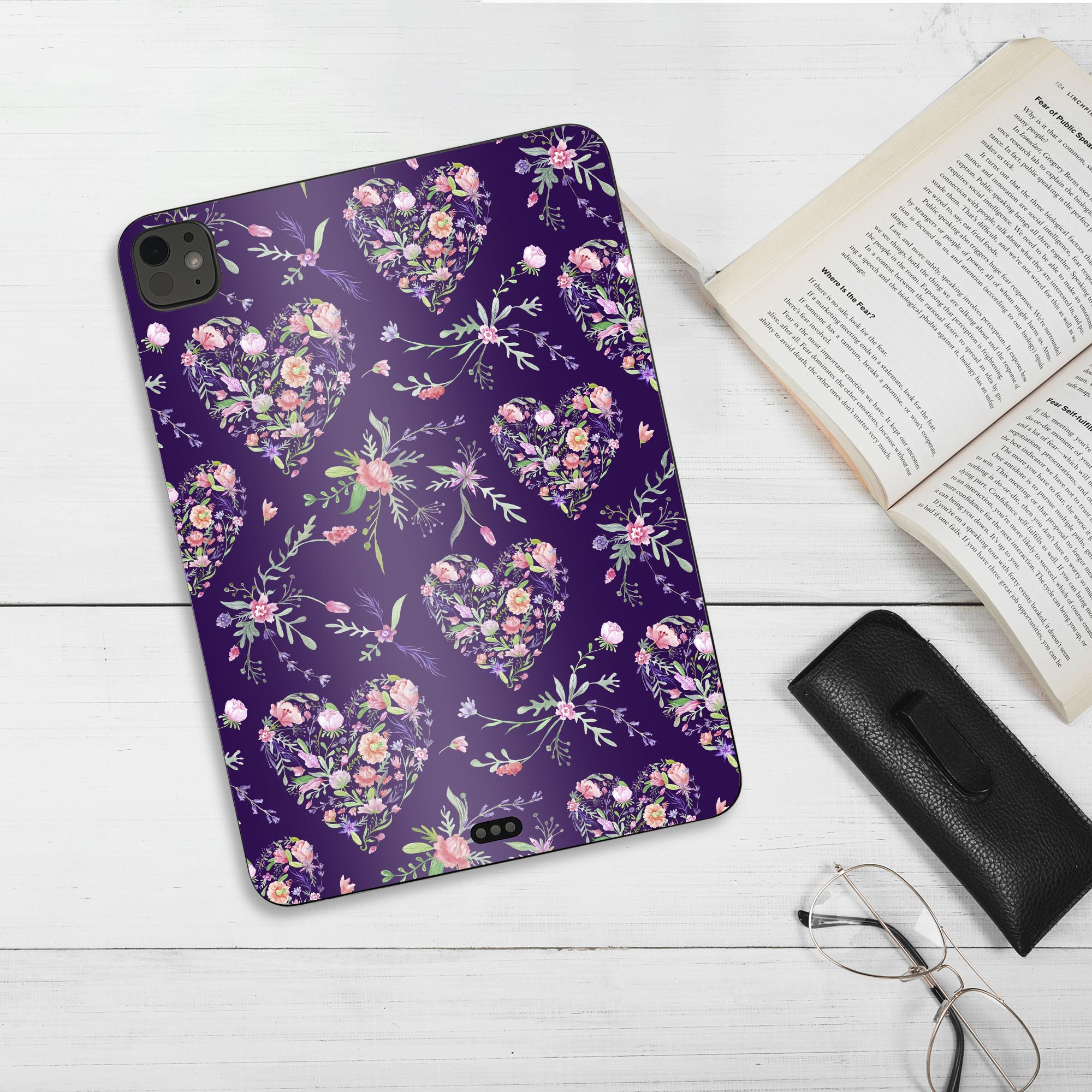 iPadPro 11(M4) iPadPro 13(M4) 2024年発売 第5世代 用 スキンシール 11インチ 13インチ ipad pro 対応 ノートパソコン カバー ケース フィルム ステッカー アクセサリー 保護 ハート　模様　花　011880