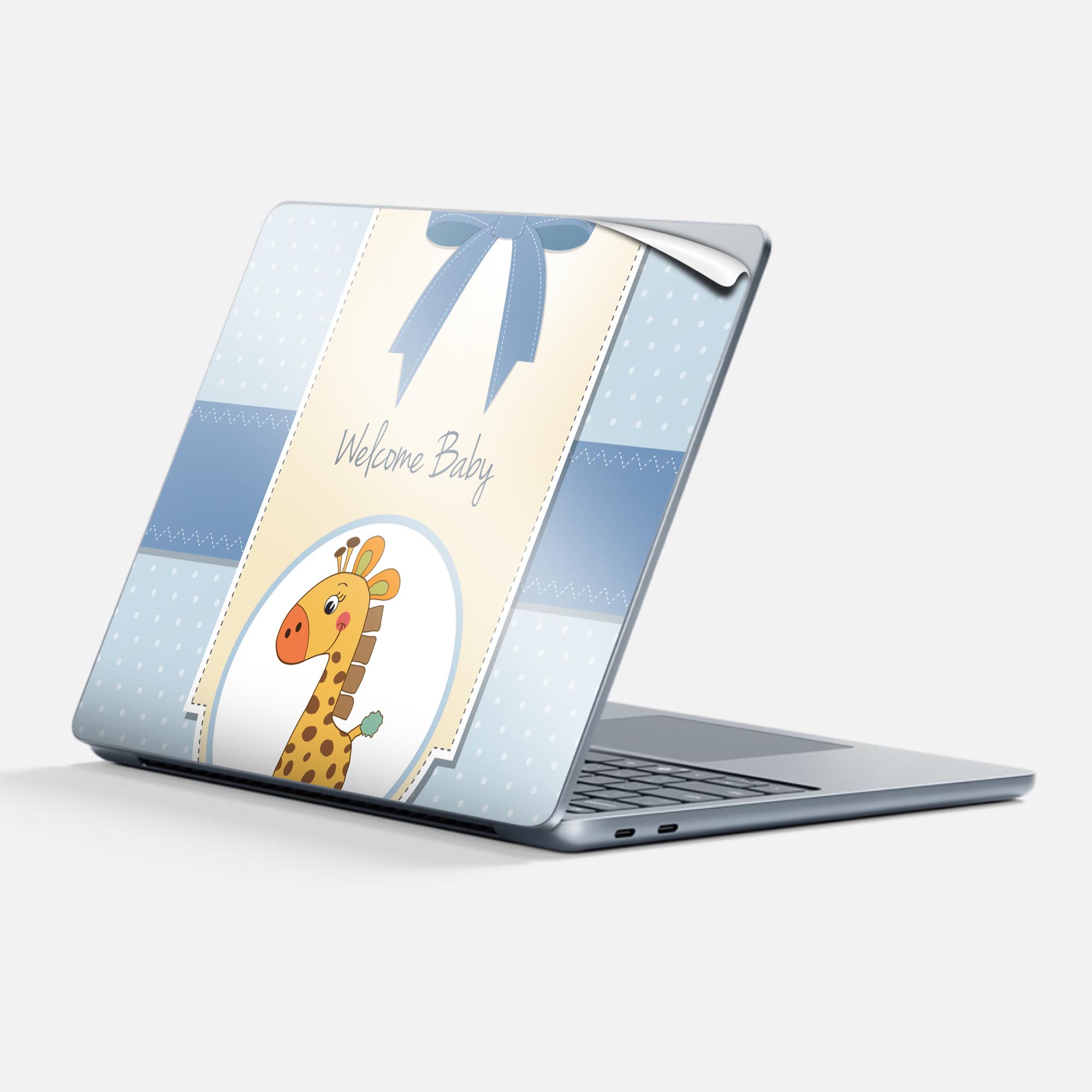 商品特徴・貼るだけでかんたん着せ替え、Surfac Laptop(第7世代) 13インチ 共通対応デザインスキンシール・高精細プリントで写真と遜色のない仕上がり！半光沢シートでしっとりツヤのある表現力・ちょっとしたすり傷からSurface本体を保護・接着部はエアフリー素材で気泡の心配も軽減・再剥離素材なので貼り付け時の調整も安心注意事項画像はサンプルですので、ご覧の環境によっては多少色味に違いを感じる場合がございます。 イメージと違った、モニターと色味が異なるという理由での交換や返金はご対応出来かねます。スキンシールのみの販売で、本体は付属しません。また、シールは背面部用のみとなります。初回貼付時の位置調整や貼り直しは可能ですが、しっかりと押し付けて接着させた後の再剥離、再利用は保証しておりません。また接着部に油分や汚れが付着しますと角の部分は剥がれやすくなりますので、貼付時はあまり触れないようにご注意ください。無地のセミグロスシートにデザインをプリントした商品で、デコなどの加工はございません。 凹凸や光沢があるように見えたり布地や金属を素材にしたように見える商品もありますが、デザインの図版によるものです。印刷時に微妙な画像のズレが生じる場合がございます。ご注文後に1点1点制作する受注生産品の為、不良品以外のご返品や交換は固くお断りします。 発送について完全受注生産のハンドメイド商品となりますので、既製品と比べて発送までお時間を頂いています。 基本的に決済確認後、最大で10営業日での発送となります。繁忙期や休業日明けの場合はさらに時間がかかる場合があります。 その際には別途メールにてご連絡致します。メール便の場合、発送日から到着までに2?4日ほどかかる場合が多く、紛失などの保障もご対応できかねます。あらかじめご了承下さい。