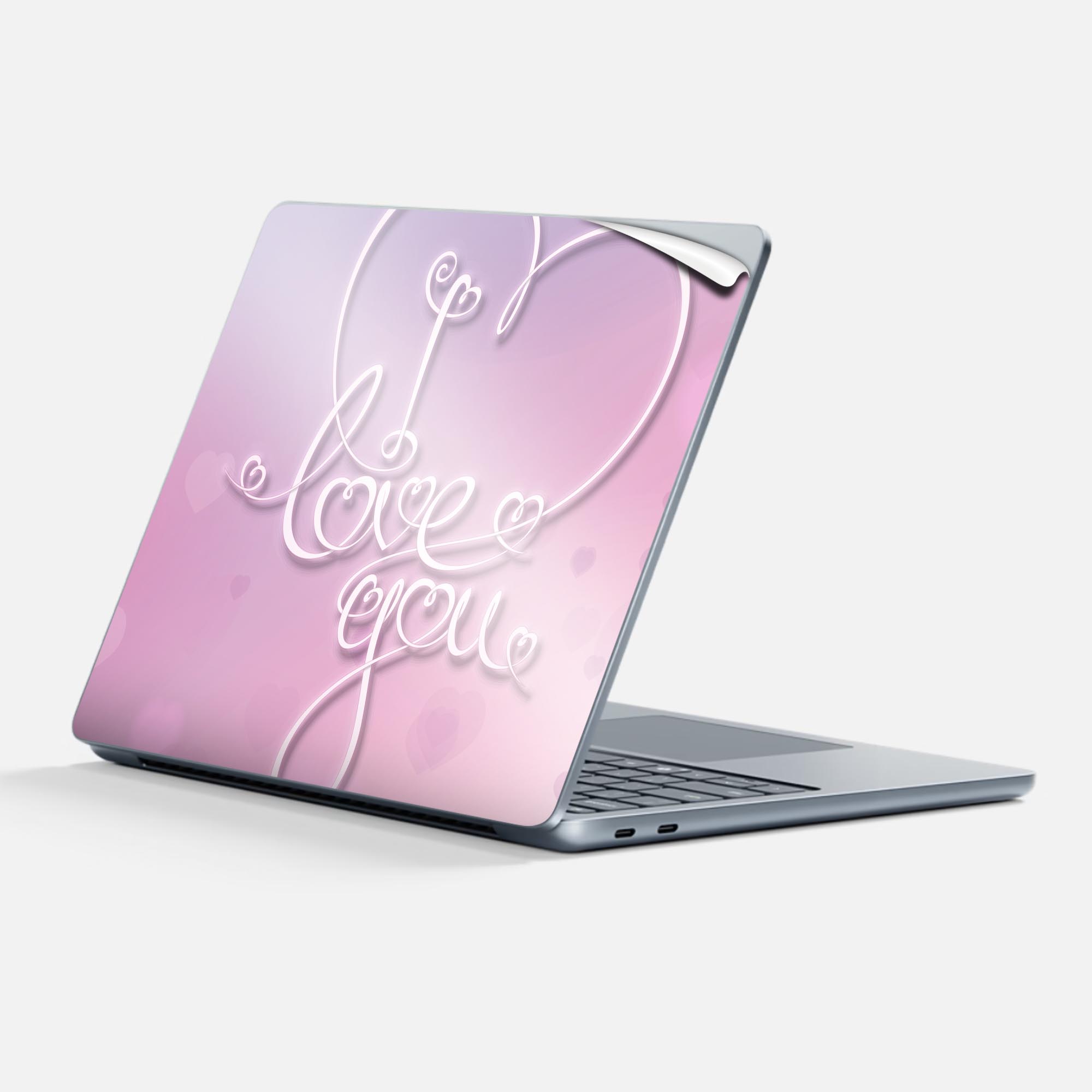 商品特徴・貼るだけでかんたん着せ替え、Surfac Laptop(第7世代) 13インチ 共通対応デザインスキンシール・高精細プリントで写真と遜色のない仕上がり！半光沢シートでしっとりツヤのある表現力・ちょっとしたすり傷からSurface本体を保護・接着部はエアフリー素材で気泡の心配も軽減・再剥離素材なので貼り付け時の調整も安心注意事項画像はサンプルですので、ご覧の環境によっては多少色味に違いを感じる場合がございます。 イメージと違った、モニターと色味が異なるという理由での交換や返金はご対応出来かねます。スキンシールのみの販売で、本体は付属しません。また、シールは背面部用のみとなります。初回貼付時の位置調整や貼り直しは可能ですが、しっかりと押し付けて接着させた後の再剥離、再利用は保証しておりません。また接着部に油分や汚れが付着しますと角の部分は剥がれやすくなりますので、貼付時はあまり触れないようにご注意ください。無地のセミグロスシートにデザインをプリントした商品で、デコなどの加工はございません。 凹凸や光沢があるように見えたり布地や金属を素材にしたように見える商品もありますが、デザインの図版によるものです。印刷時に微妙な画像のズレが生じる場合がございます。ご注文後に1点1点制作する受注生産品の為、不良品以外のご返品や交換は固くお断りします。 発送について完全受注生産のハンドメイド商品となりますので、既製品と比べて発送までお時間を頂いています。 基本的に決済確認後、最大で10営業日での発送となります。繁忙期や休業日明けの場合はさらに時間がかかる場合があります。 その際には別途メールにてご連絡致します。メール便の場合、発送日から到着までに2?4日ほどかかる場合が多く、紛失などの保障もご対応できかねます。あらかじめご了承下さい。