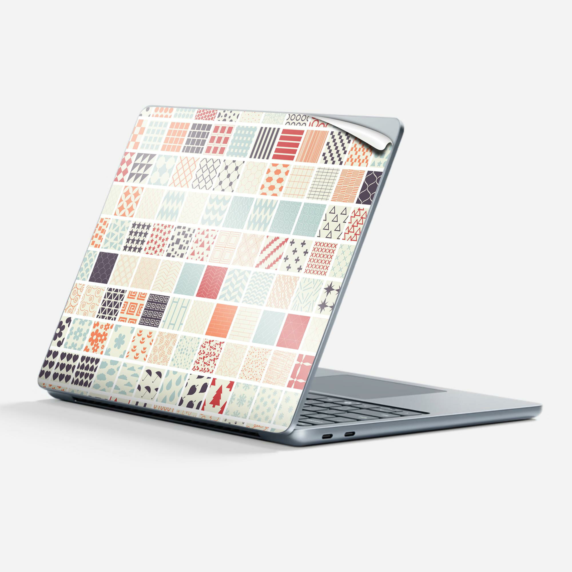商品特徴・貼るだけでかんたん着せ替え、Surfac Laptop(第7世代) 13インチ 共通対応デザインスキンシール・高精細プリントで写真と遜色のない仕上がり！半光沢シートでしっとりツヤのある表現力・ちょっとしたすり傷からSurface本体を保護・接着部はエアフリー素材で気泡の心配も軽減・再剥離素材なので貼り付け時の調整も安心注意事項画像はサンプルですので、ご覧の環境によっては多少色味に違いを感じる場合がございます。 イメージと違った、モニターと色味が異なるという理由での交換や返金はご対応出来かねます。スキンシールのみの販売で、本体は付属しません。また、シールは背面部用のみとなります。初回貼付時の位置調整や貼り直しは可能ですが、しっかりと押し付けて接着させた後の再剥離、再利用は保証しておりません。また接着部に油分や汚れが付着しますと角の部分は剥がれやすくなりますので、貼付時はあまり触れないようにご注意ください。無地のセミグロスシートにデザインをプリントした商品で、デコなどの加工はございません。 凹凸や光沢があるように見えたり布地や金属を素材にしたように見える商品もありますが、デザインの図版によるものです。印刷時に微妙な画像のズレが生じる場合がございます。ご注文後に1点1点制作する受注生産品の為、不良品以外のご返品や交換は固くお断りします。 発送について完全受注生産のハンドメイド商品となりますので、既製品と比べて発送までお時間を頂いています。 基本的に決済確認後、最大で10営業日での発送となります。繁忙期や休業日明けの場合はさらに時間がかかる場合があります。 その際には別途メールにてご連絡致します。メール便の場合、発送日から到着までに2?4日ほどかかる場合が多く、紛失などの保障もご対応できかねます。あらかじめご了承下さい。