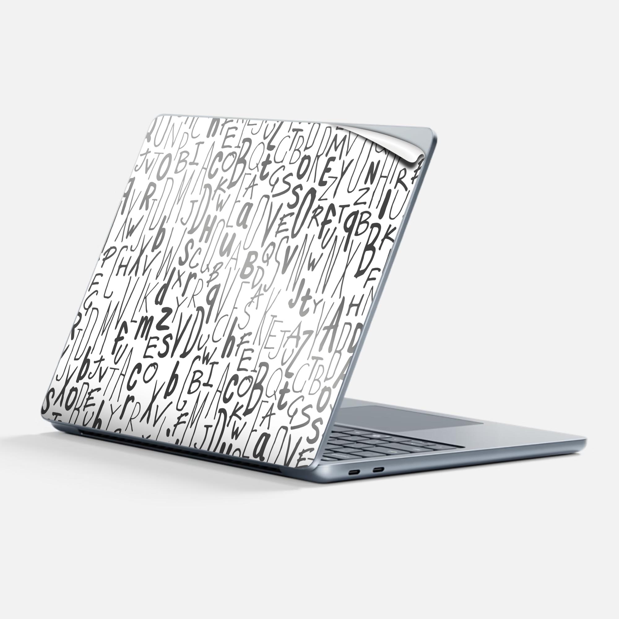 商品特徴・貼るだけでかんたん着せ替え、Surfac Laptop(第7世代) 13インチ 共通対応デザインスキンシール・高精細プリントで写真と遜色のない仕上がり！半光沢シートでしっとりツヤのある表現力・ちょっとしたすり傷からSurface本体を保護・接着部はエアフリー素材で気泡の心配も軽減・再剥離素材なので貼り付け時の調整も安心注意事項画像はサンプルですので、ご覧の環境によっては多少色味に違いを感じる場合がございます。 イメージと違った、モニターと色味が異なるという理由での交換や返金はご対応出来かねます。スキンシールのみの販売で、本体は付属しません。また、シールは背面部用のみとなります。初回貼付時の位置調整や貼り直しは可能ですが、しっかりと押し付けて接着させた後の再剥離、再利用は保証しておりません。また接着部に油分や汚れが付着しますと角の部分は剥がれやすくなりますので、貼付時はあまり触れないようにご注意ください。無地のセミグロスシートにデザインをプリントした商品で、デコなどの加工はございません。 凹凸や光沢があるように見えたり布地や金属を素材にしたように見える商品もありますが、デザインの図版によるものです。印刷時に微妙な画像のズレが生じる場合がございます。ご注文後に1点1点制作する受注生産品の為、不良品以外のご返品や交換は固くお断りします。 発送について完全受注生産のハンドメイド商品となりますので、既製品と比べて発送までお時間を頂いています。 基本的に決済確認後、最大で10営業日での発送となります。繁忙期や休業日明けの場合はさらに時間がかかる場合があります。 その際には別途メールにてご連絡致します。メール便の場合、発送日から到着までに2?4日ほどかかる場合が多く、紛失などの保障もご対応できかねます。あらかじめご了承下さい。
