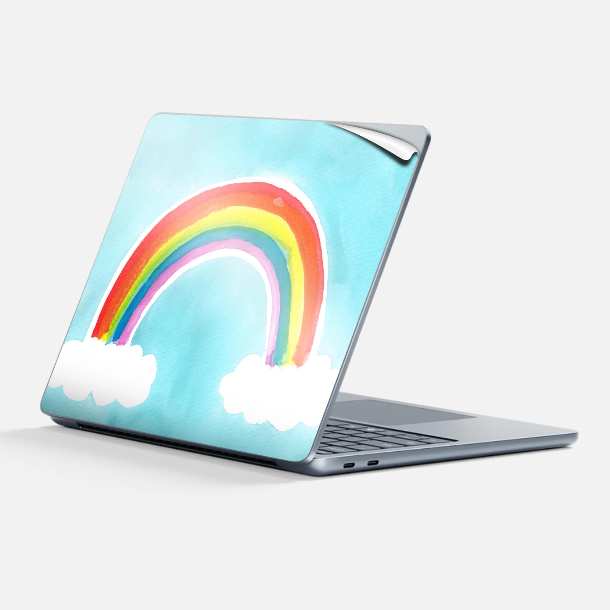 商品特徴・貼るだけでかんたん着せ替え、Surfac Laptop(第7世代) 13インチ 共通対応デザインスキンシール・高精細プリントで写真と遜色のない仕上がり！半光沢シートでしっとりツヤのある表現力・ちょっとしたすり傷からSurface本体を保護・接着部はエアフリー素材で気泡の心配も軽減・再剥離素材なので貼り付け時の調整も安心注意事項画像はサンプルですので、ご覧の環境によっては多少色味に違いを感じる場合がございます。 イメージと違った、モニターと色味が異なるという理由での交換や返金はご対応出来かねます。スキンシールのみの販売で、本体は付属しません。また、シールは背面部用のみとなります。初回貼付時の位置調整や貼り直しは可能ですが、しっかりと押し付けて接着させた後の再剥離、再利用は保証しておりません。また接着部に油分や汚れが付着しますと角の部分は剥がれやすくなりますので、貼付時はあまり触れないようにご注意ください。無地のセミグロスシートにデザインをプリントした商品で、デコなどの加工はございません。 凹凸や光沢があるように見えたり布地や金属を素材にしたように見える商品もありますが、デザインの図版によるものです。印刷時に微妙な画像のズレが生じる場合がございます。ご注文後に1点1点制作する受注生産品の為、不良品以外のご返品や交換は固くお断りします。 発送について完全受注生産のハンドメイド商品となりますので、既製品と比べて発送までお時間を頂いています。 基本的に決済確認後、最大で10営業日での発送となります。繁忙期や休業日明けの場合はさらに時間がかかる場合があります。 その際には別途メールにてご連絡致します。メール便の場合、発送日から到着までに2?4日ほどかかる場合が多く、紛失などの保障もご対応できかねます。あらかじめご了承下さい。