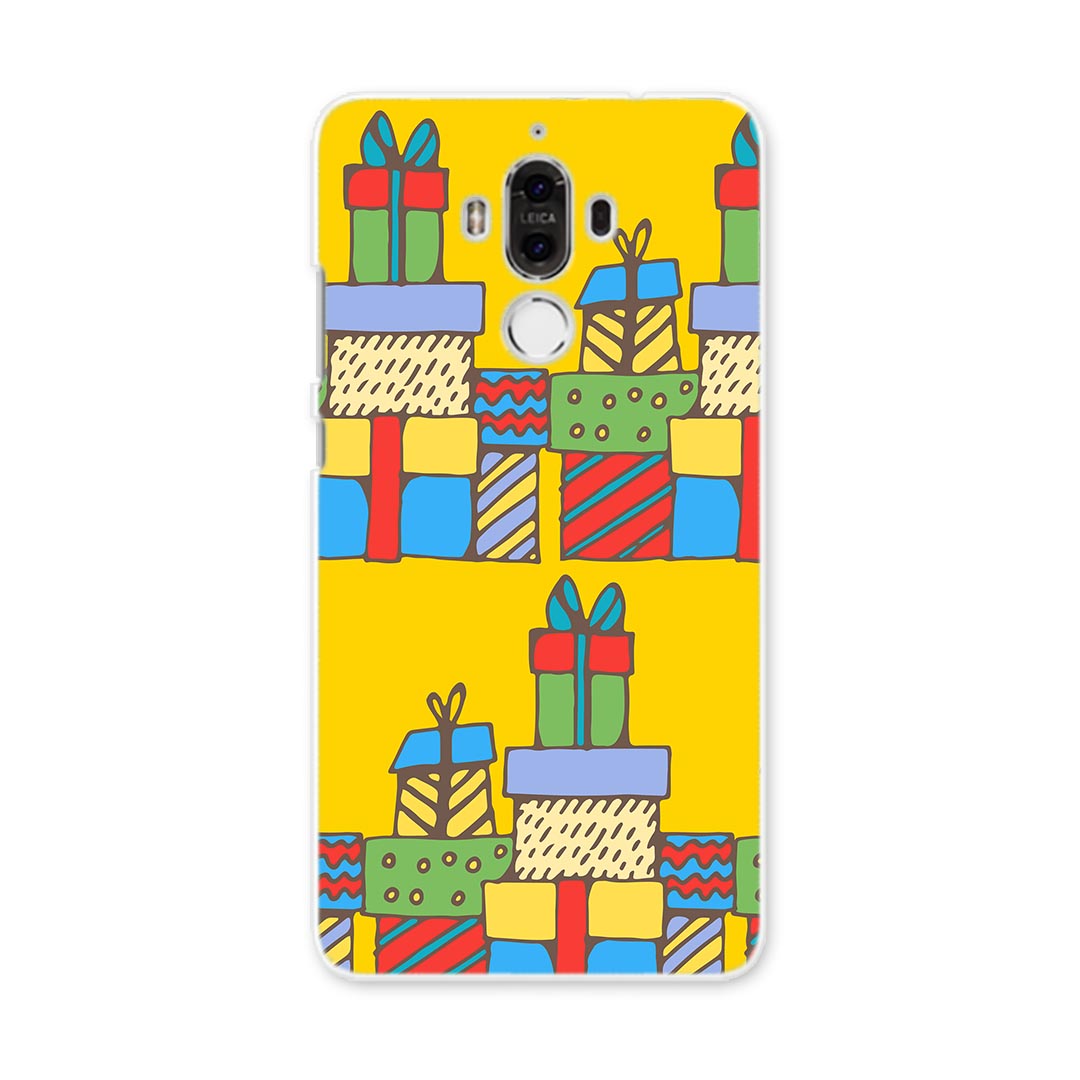 注意事項 素材ケースの入荷時期により、商品写真とは一部カメラ・ボタン穴などの形状が異なるケースを使用する場合があります。また、一部機種のTPU商品は素材強度の関係でケースの上からボタン等を操作するタイプとなりますが操作に影響はありません。 側面への印刷はありません。また、機種によっては角の丸みにより印刷されない範囲が生じます。商品画像はサンプルイメージですので、ご覧の環境によっては多少色味に違いを感じる場合があります。 イメージと違った、モニターと色味が異なるという理由での交換は対応出来かねます。カバーのみの販売で本体は付属しません。ケーブルを直接挿しての充電はケース装着のままで可能ですが、卓上ホルダを使用しての充電は仕様上対象外となります。 ケースの穴の位置にわずかなズレが生じる場合がございます。また印刷時に微妙な画像のズレが生じる場合がございます。こちらの商品はプリント商品で、デコなどではありません。画像では凹凸や光沢があるように見える商品もありますがデザインの図版によるもので、実際はマットな質感になります。 ご注文後に1点1点制作する受注生産品のため、不良品以外のご返品や交換は固くお断り致します。機種の選択間違いも保証対象外となりますため、ご注文の際は必ず機種をご確認下さい。 発送について基本的に決済確認後、7営業日前後の発送となります。繁忙期や休業日明けの場合はさらに時間がかかる場合があります。 その場合は別途メールにてご連絡致します。メール便の場合、到着までに2−4日ほどかかる場合が多く、紛失などの保障もご対応できかねますのでご了承の上お選び下さい。