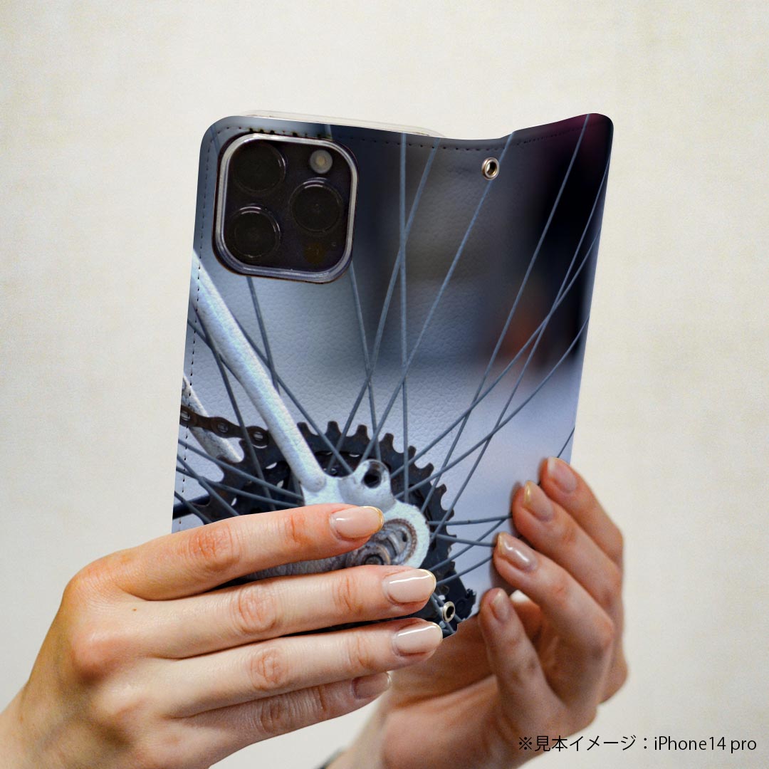 BASIO active3 KYG04 ベイシオ アクティブ3 ケース カバー 手帳型 マグネット式 ピタッと閉まる レザーケース kyg04 カード収納 ポケット igcase 022979 自転車　写真