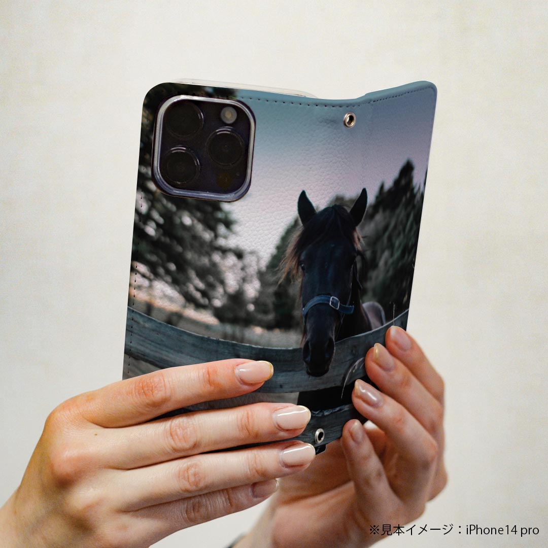 スマコレのiPhoneX iPhone 10 アイフォーン エックス　テン 専用 ケース カバー 手帳型 マグネット式 ピタッと閉まる レザーケース iphone x カード収納 ポケット igcase 023442 馬　動物　写真｜アングル3