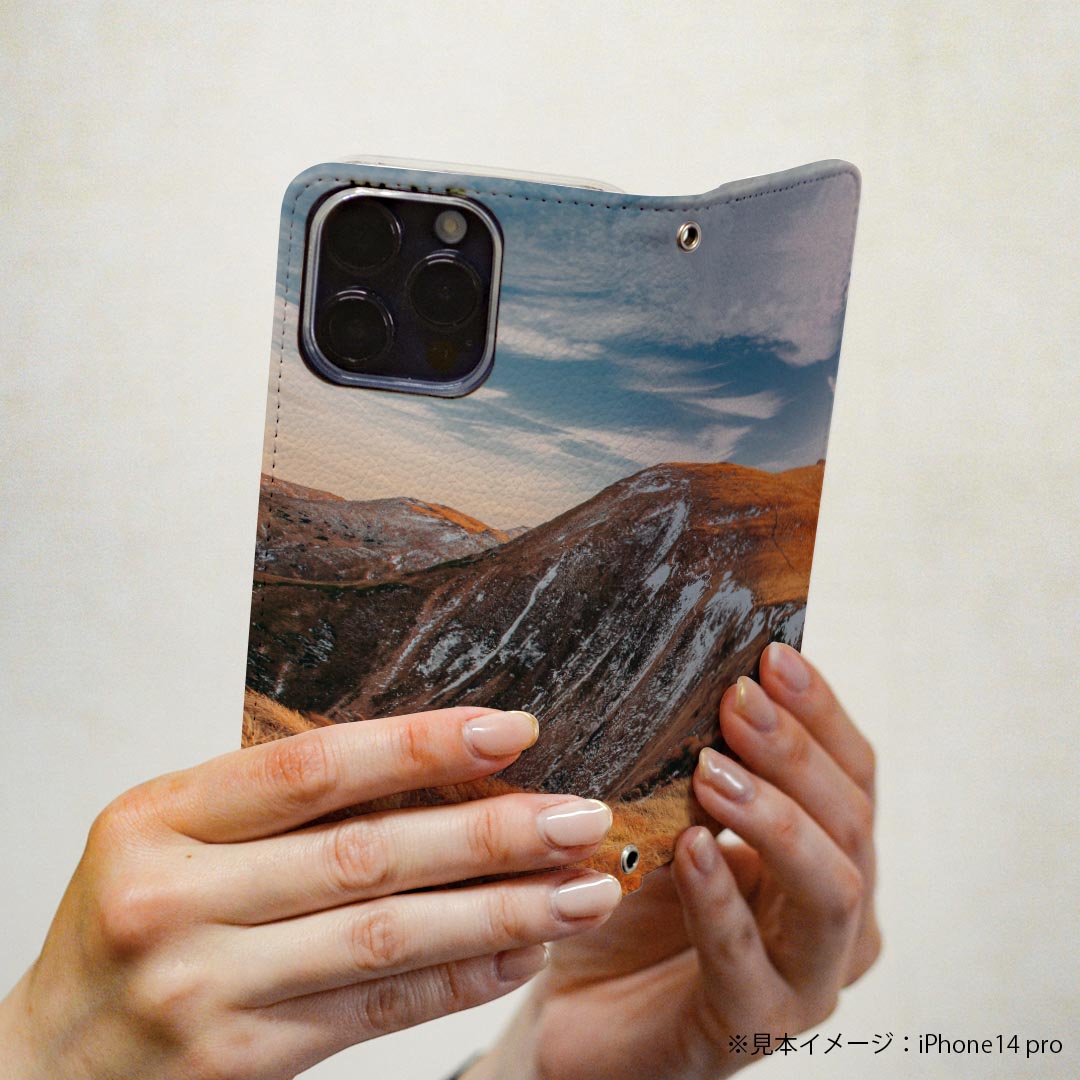 Galaxy S22 SC-51C / SCG13 共通対応 専用 ケース カバー 手帳型 マグネット式 ピタッと閉まる レザーケース sc51c カード収納 ポケット igcase 023597 景色　写真　山