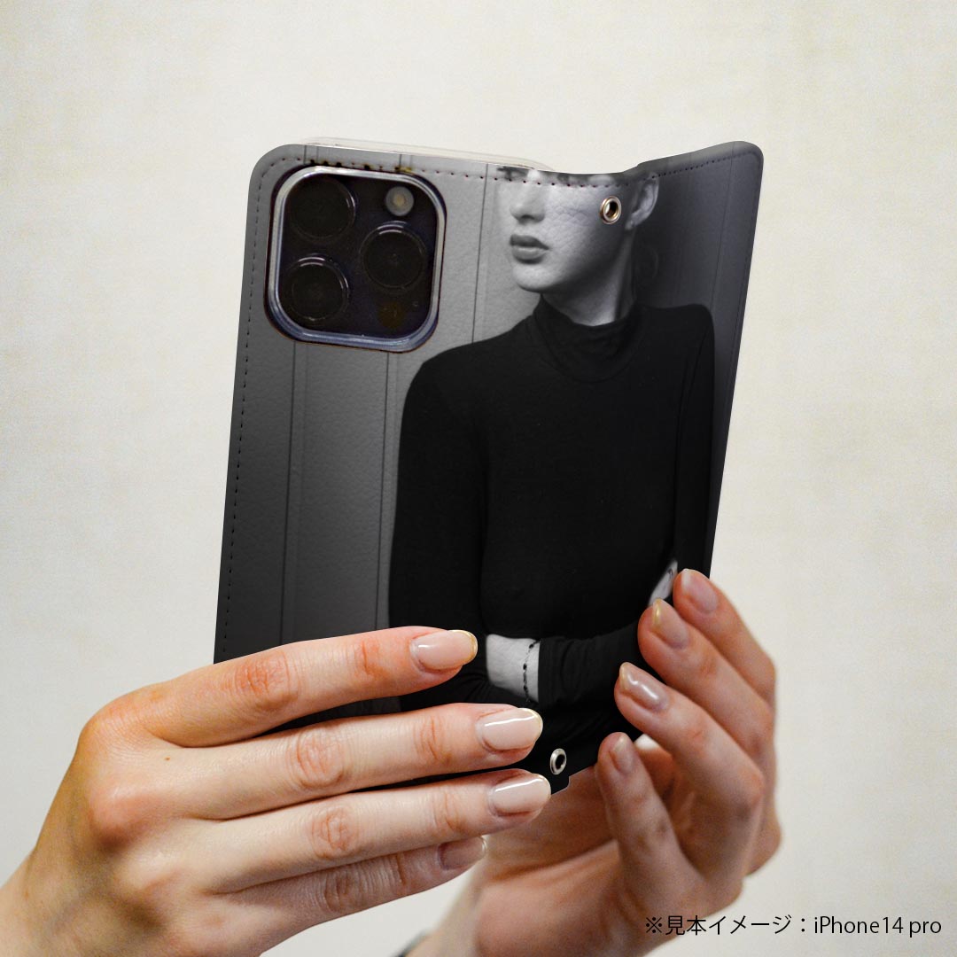 Xperia XZ2 Premium SO-04K 専用 ケース カバー 手帳型 マグネット式 ピタッと閉まる レザーケース so04k カード収納 ポケット igcase 023675 人物　女性　モノクロ