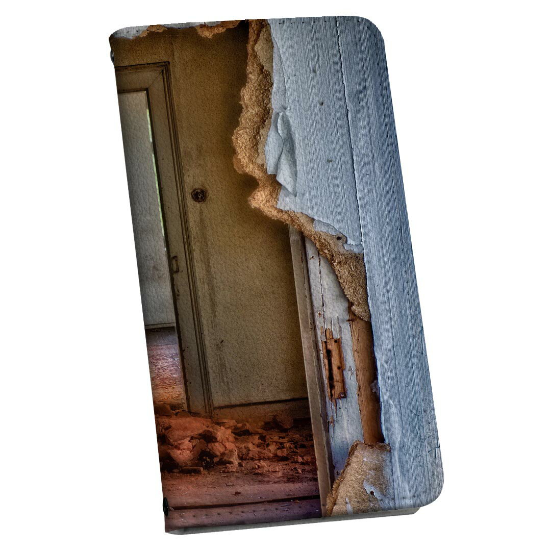 iPhone11 6.1インチ 専用 ケース カバー 手帳型 マグネット式 ピタッと閉まる レザーケース sc02k カード収納 ポケット igcase 025934 廃墟 家 穴