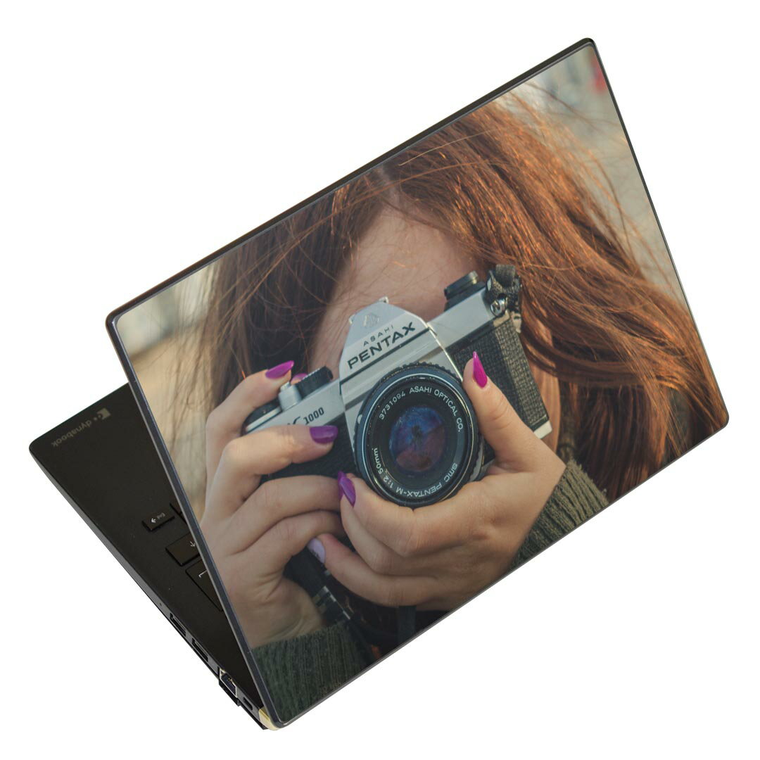 商品特徴・貼るだけでおしゃれに簡単着せ替え、13.3inch以下のノートパソコンデザインスキンシール！・高精細プリントで写真と遜色がない仕上がり！・ちょっとしたすり傷から端末を保護！・「裸で持つ派」の人にはもちろん、お手持ちのクリアケース付...