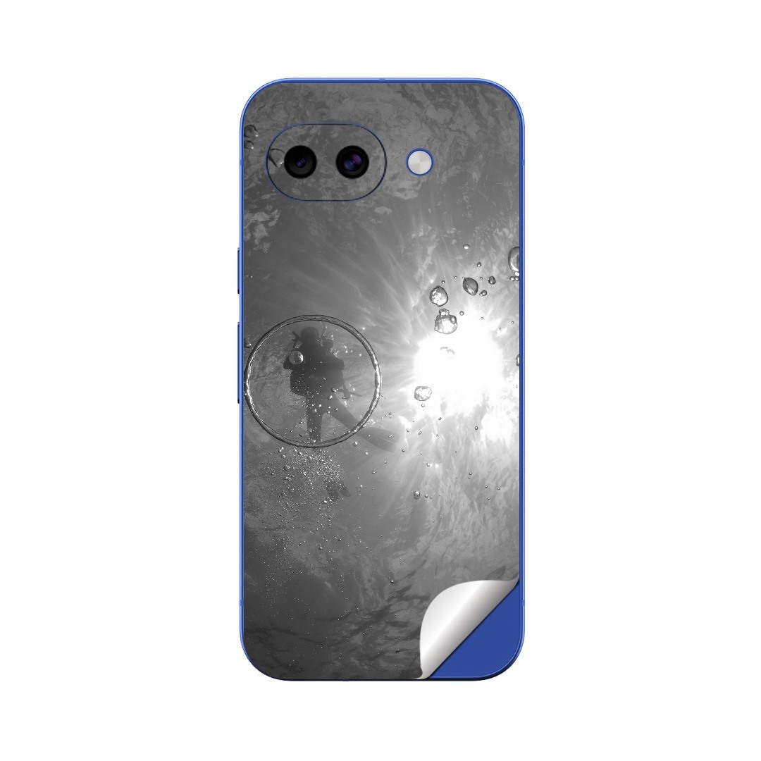 Google Pixel 10 シリーズ対応の専用スキンシール。20,000柄以上から選べる、まとうデザイン。同柄2枚入りなので、貼り直しや気分に合わせた貼り替えにも余裕があります。モデル：Google Pixel 10a