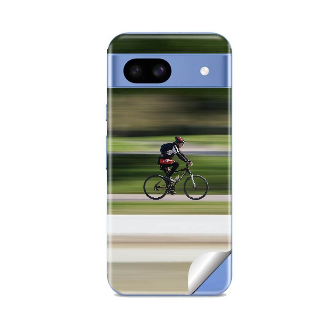 Google Pixel 8 シリーズ対応の専用スキンシール。20,000柄以上から選べる、まとうデザイン。同柄2枚入りなので、貼り直しや気分に合わせた貼り替えにも余裕があります。モデル：Google Pixel 8a