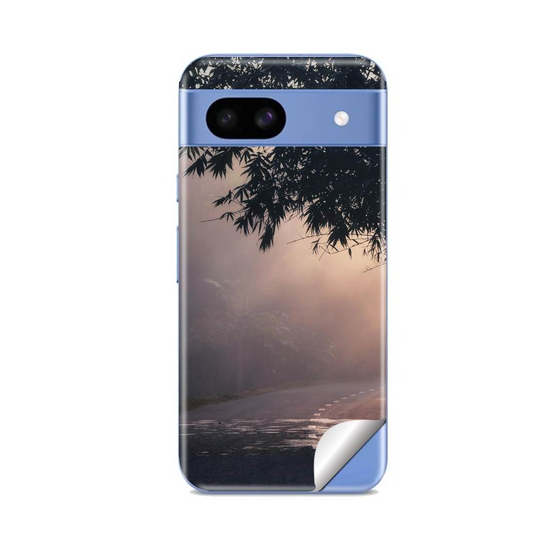 Google Pixel 8 シリーズ対応の専用スキンシール。20,000柄以上から選べる、まとうデザイン。同柄2枚入りなので、貼り直しや気分に合わせた貼り替えにも余裕があります。モデル：Google Pixel 8a
