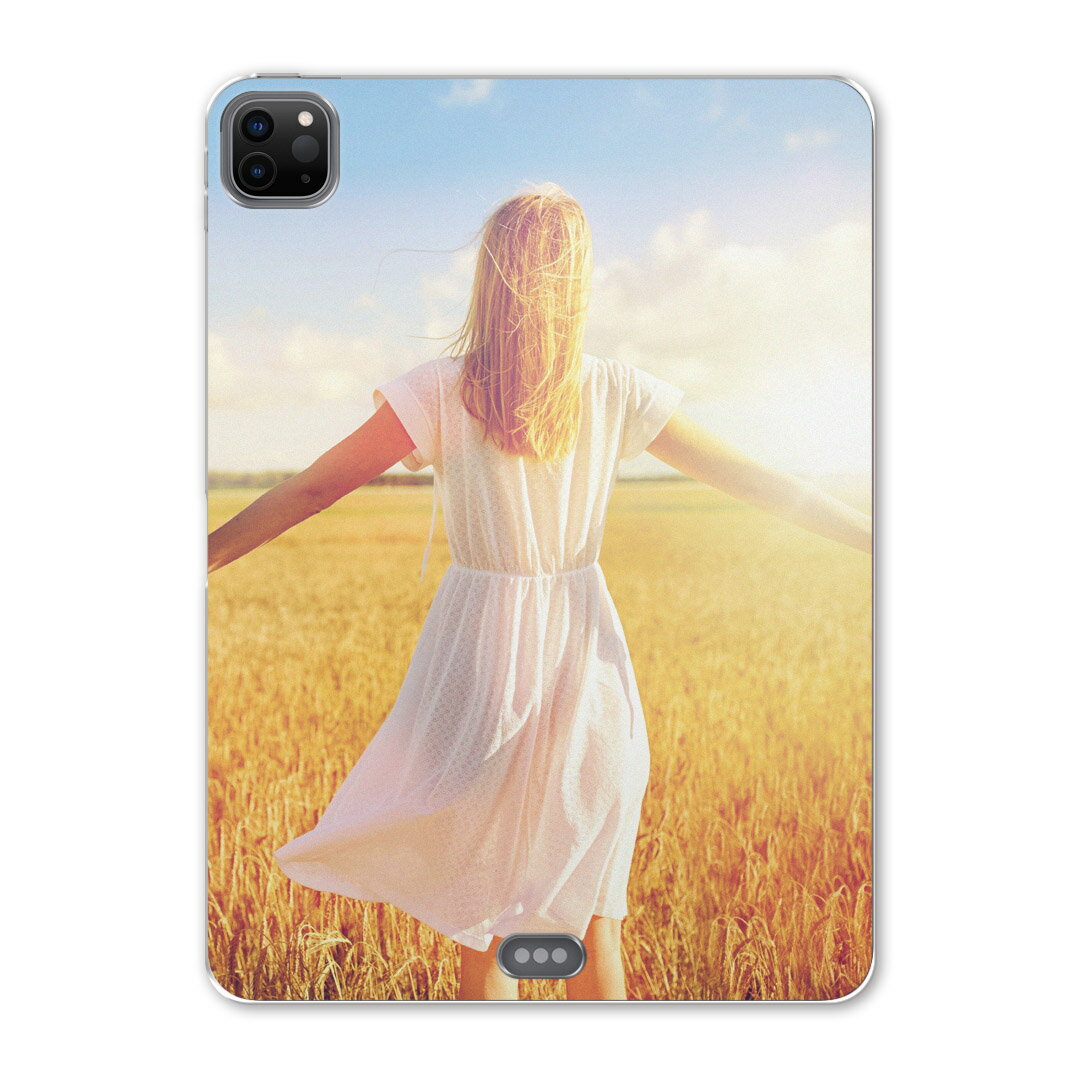 注意事項・素材ケースの入荷時期により、商品写真とは一部カメラ・ボタン穴などの形状が異なるケースを使用する場合があります。また、一部機種のTPU商品は素材強度の関係でケースの上からボタン操作するタイプとなりますが操作に影響はありません。・側面への印刷はありません。また、機種によっては角の丸みにより印刷されない範囲が生じます。・商品画像はサンプルイメージですので、ご覧の環境によっては多少色味に違いを感じる場合があります。イメージと違った、モニターと色味が異なるという理由での交換は対応出来かねます。・カバーのみの販売で本体は付属しません。・ケース装着のままケーブルを挿しての充電は可能ですが、卓上ホルダでの充電は仕様上対応しておりません。また、ワイヤレス充電対応機種についてはお使いの機器や環境により反応しない場合があります。その場合はケースから外してお使い下さい。卓上ホルダ及びワイヤレスでの充電は保障の対象外となります。・ケースの穴の位置にわずかなズレが生じる場合がございます。また印刷時に微妙な画像のズレが生じる場合がございます。・こちらの商品はプリント商品で、デコなどではありません。画像では凹凸や光沢があるように見える商品もありますがデザインの図版によるもので、実際はマットな質感になります。・ご注文後に1点1点制作する受注生産品のため、不良品以外のご返品や交換は固くお断り致します。機種の選択間違いも保証対象外となりますため、ご注文の際は必ず機種をご確認下さい。発送について迅速な発送のためご入金確認のメールは控えております。発送予定日が分かり次第ご連絡を差し上げますので、こちらを入金確認に替えさせて頂きます。基本的には決済確認後、2?3営業日前後での発送となります。繁忙期や休業日明けの場合はさらに時間がかかる場合があります。メール便の場合、到着までに2?4日ほどかかる場合が多く、紛失などの保障もご対応できかねますのでご了承の上お選び下さい。