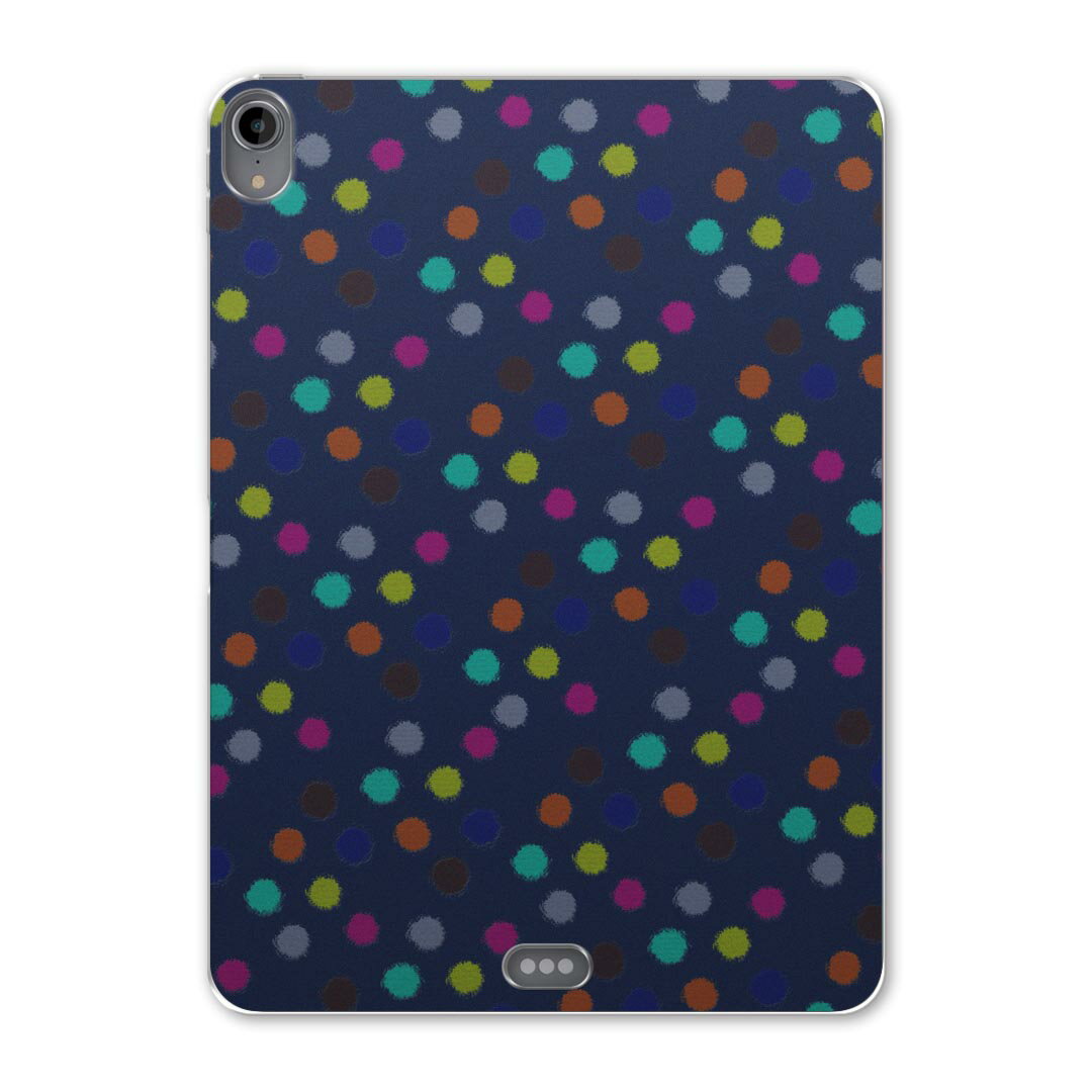 注意事項・素材ケースの入荷時期により、商品写真とは一部カメラ・ボタン穴などの形状が異なるケースを使用する場合があります。また、一部機種のTPU商品は素材強度の関係でケースの上からボタン操作するタイプとなりますが操作に影響はありません。・側面への印刷はありません。また、機種によっては角の丸みにより印刷されない範囲が生じます。・商品画像はサンプルイメージですので、ご覧の環境によっては多少色味に違いを感じる場合があります。イメージと違った、モニターと色味が異なるという理由での交換は対応出来かねます。・カバーのみの販売で本体は付属しません。・ケース装着のままケーブルを挿しての充電は可能ですが、卓上ホルダでの充電は仕様上対応しておりません。また、ワイヤレス充電対応機種についてはお使いの機器や環境により反応しない場合があります。その場合はケースから外してお使い下さい。卓上ホルダ及びワイヤレスでの充電は保障の対象外となります。・ケースの穴の位置にわずかなズレが生じる場合がございます。また印刷時に微妙な画像のズレが生じる場合がございます。・こちらの商品はプリント商品で、デコなどではありません。画像では凹凸や光沢があるように見える商品もありますがデザインの図版によるもので、実際はマットな質感になります。・ご注文後に1点1点制作する受注生産品のため、不良品以外のご返品や交換は固くお断り致します。機種の選択間違いも保証対象外となりますため、ご注文の際は必ず機種をご確認下さい。発送について迅速な発送のためご入金確認のメールは控えております。発送予定日が分かり次第ご連絡を差し上げますので、こちらを入金確認に替えさせて頂きます。基本的には決済確認後、2〜3営業日前後での発送となります。繁忙期や休業日明けの場合はさらに時間がかかる場合があります。メール便の場合、到着までに2〜4日ほどかかる場合が多く、紛失などの保障もご対応できかねますのでご了承の上お選び下さい。