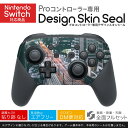 商品特徴・貼るだけでかんたん着せ替え、NintendoSwitch用Proコントローラー専用デザインスキンシール・高精細プリントで写真と遜色のない仕上がり！半光沢シートでしっとりツヤのある表現力・ちょっとしたすり傷からProコン本体を保護・接着部はエアフリー素材で気泡の心配も軽減・再剥離素材なので貼り付け時の調整も安心注意事項画像はサンプルですので、ご覧の環境によっては多少色味に違いを感じる場合がございます。 イメージと違った、モニターと色味が異なるという理由での交換や返金はご対応出来かねます。NintendoSwitch用Proコントローラー専用商品です。Proコントローラー用シールのみの販売で、ゲーム機本体やゲーム機本体用のシールは付属しません。初回貼付時の位置調整や貼り直しは可能ですが、しっかりと押し付けて接着させた後の再剥離、再利用は保証しておりません。また接着部に油分や汚れが過度に付着しますと剥がれやすくなりますので、貼付時はあまり触れないようにご注意ください。無地のセミグロスシートにデザインをプリントした商品で、デコなどの加工はございません。 凹凸や光沢があるように見えたり布地や金属を素材にしたように見える商品もありますが、デザインの図版によるものです。印刷時に微妙な画像のズレが生じる場合がございます。ご注文後に1点1点制作する受注生産品の為、不良品以外のご返品や交換は固くお断りします。 発送について完全受注生産のハンドメイド商品となりますので、既製品と比べて発送までお時間を頂いています。 決済確認後、基本的に2?3営業日、最大で10営業日での発送となります。繁忙期や休業日明けの場合はさらに時間がかかる場合があります。 その際には別途メールにてご連絡致します。メール便の場合、発送日から到着までに2?4日ほどかかる場合が多く、紛失などの保障もご対応できかねます。あらかじめご了承下さい。