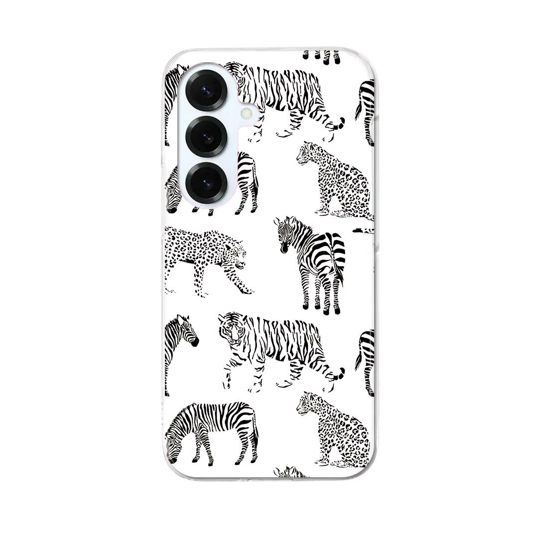 注意事項素材ケースの入荷時期により、商品写真とは一部カメラ・ボタン穴などの形状が異なるケースを使用する場合があります。また、一部機種のTPU商品は素材強度の関係でケースの上からボタン等を操作するタイプとなりますが操作に影響はありません。側面への印刷はありません。また、機種によっては角の丸みにより印刷されない範囲が生じます。商品画像はサンプルイメージですので、ご覧の環境によっては多少色味に違いを感じる場合があります。イメージと違った、モニターと色味が異なるという理由での交換は対応出来かねます。カバーのみの販売で本体は付属しません。ケース装着のままケーブルを挿しての充電は可能ですが、卓上ホルダでの充電は仕様上対応しておりません。また、ワイヤレス充電対応機種についてはお使いの機器や環境により反応しない場合があります。お手数ですがケースから外してお使い下さい。卓上ホルダ及びワイヤレスでの充電は保障の対象外となります。ケースの穴の位置にわずかなズレが生じる場合がございます。また印刷時に微妙な画像のズレが生じる場合がございます。こちらの商品はプリント商品で、デコなどではありません。画像では凹凸や光沢があるように見える商品もありますがデザインの図版によるもので、実際はマットな質感になります。ご注文後に1点1点制作する受注生産品のため、不良品以外のご返品や交換は固くお断り致します。機種の選択間違いも保証対象外となりますため、ご注文の際は必ず機種をご確認下さい。発送について基本的に決済確認後、7営業日前後の発送となります。繁忙期や休業日明けの場合はさらに時間がかかる場合があります。その場合は別途メールにてご連絡致します。メール便の場合、到着までに2-4日ほどかかる場合が多く、紛失などの保障もご対応できかねますのでご了承の上お選び下さい。