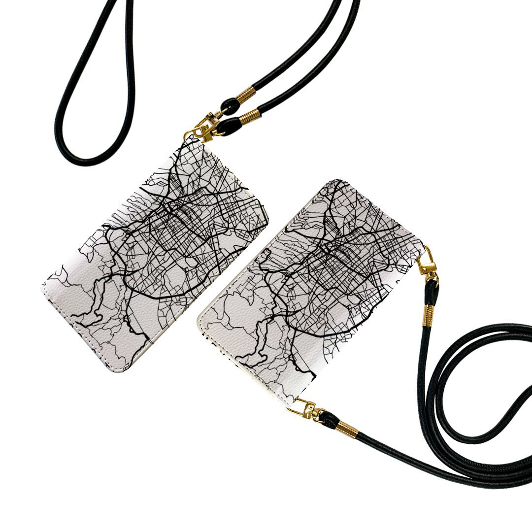 商品特徴・ショルダー付き手帳型スマホケース・シームレスな全面デザイン（内側は落ち着いたオフホワイト）・外側は高品質の人工革を使用・内側にはスマホを装着するケースが付属・機種専用のカメラホール仕様でケースを装着したままの撮影が可能・ワンセグや...